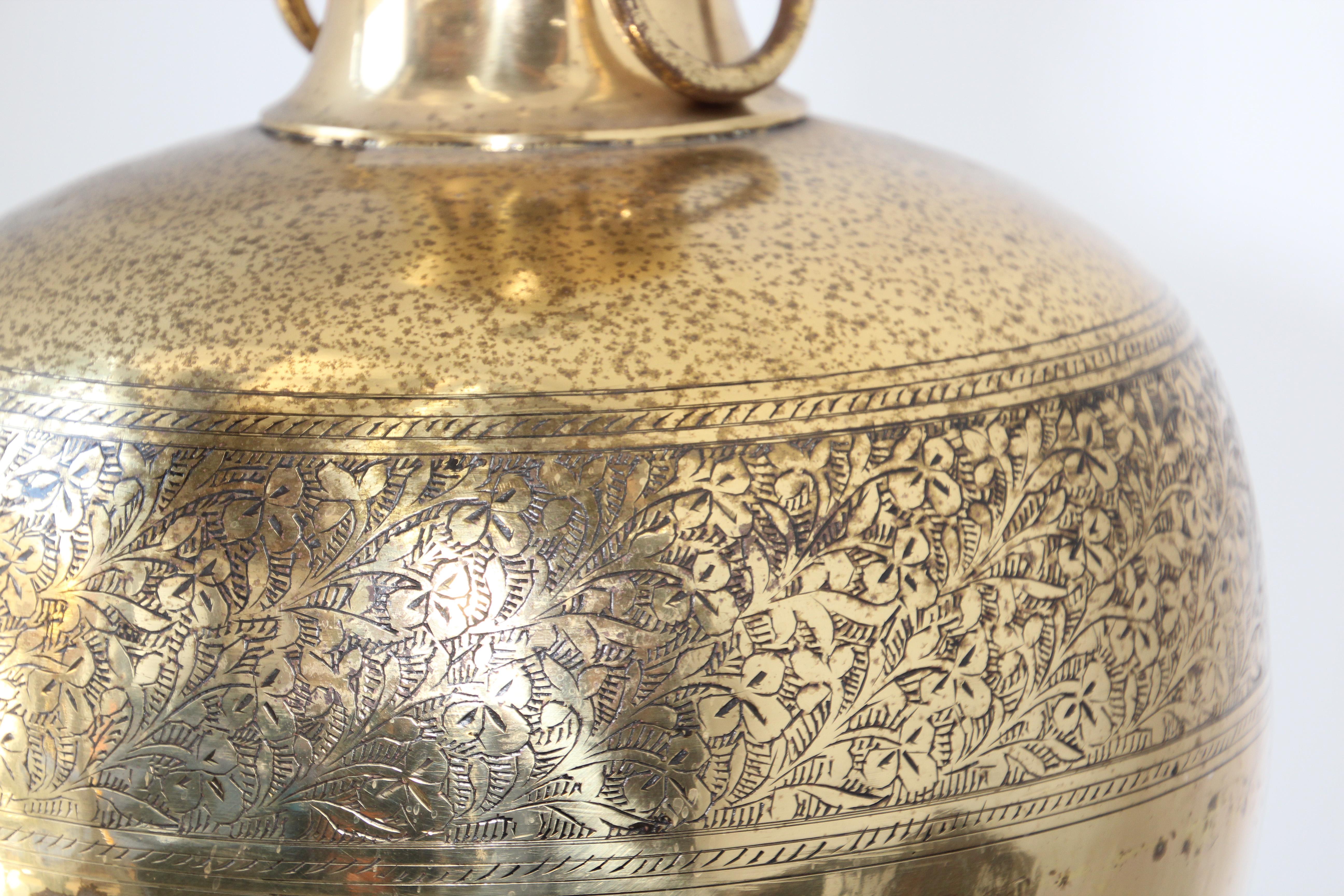 Lámpara de mesa angloindia morisca de latón de Frederick Cooper en venta 6