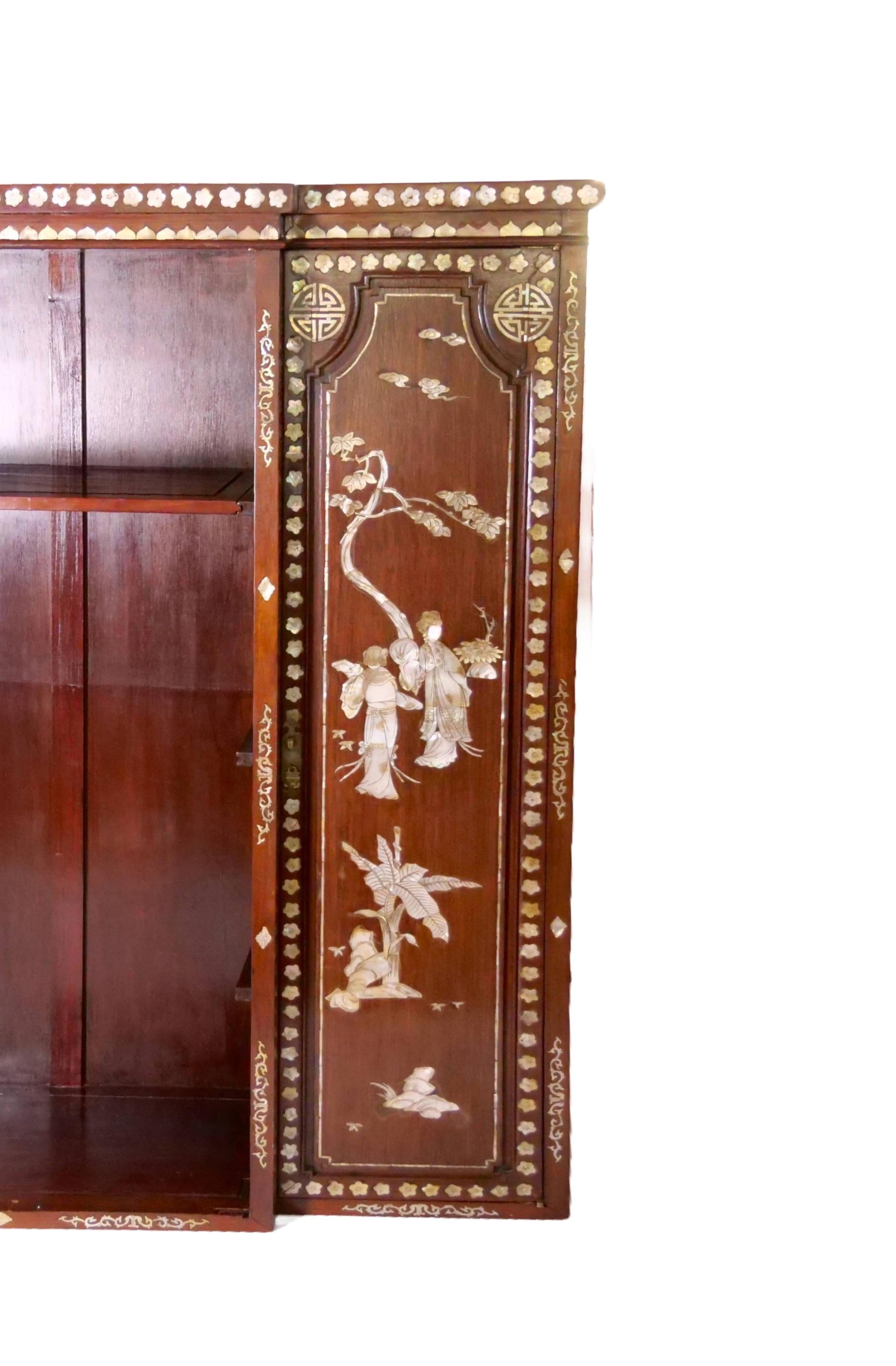 Anglo-Indian Mother-of-pearl Inlaid Bookcase / Display Cabinet For Sale 2