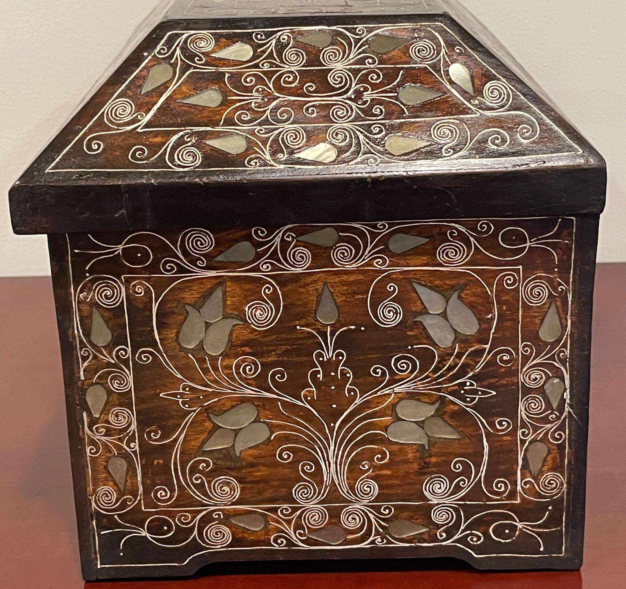 Anglo-Indian Mother of Pearl Inlaid Trunk/Box  2