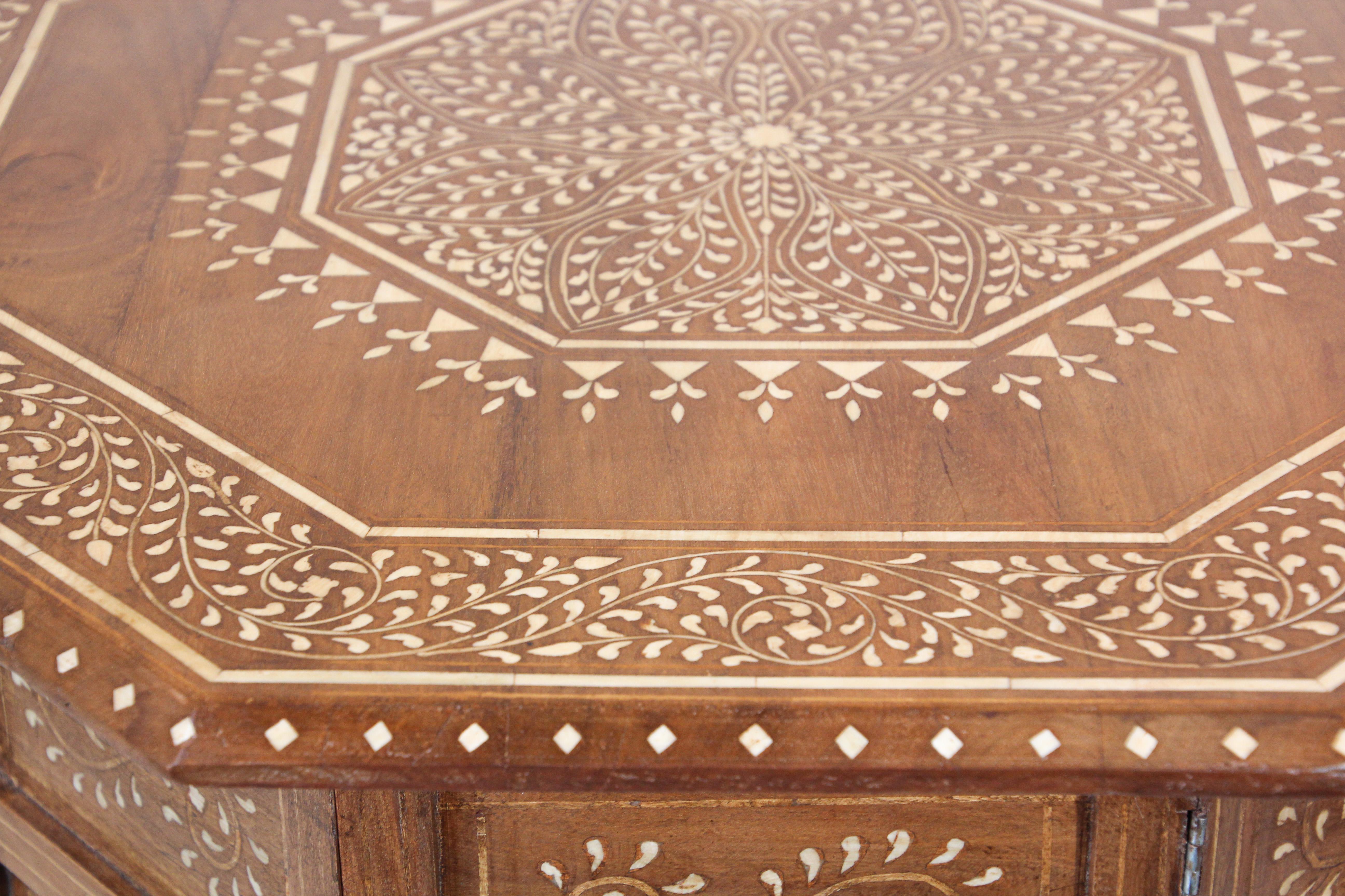 Anglo-Indian Octagonal Mughal Moorish Table with Inlay India 7