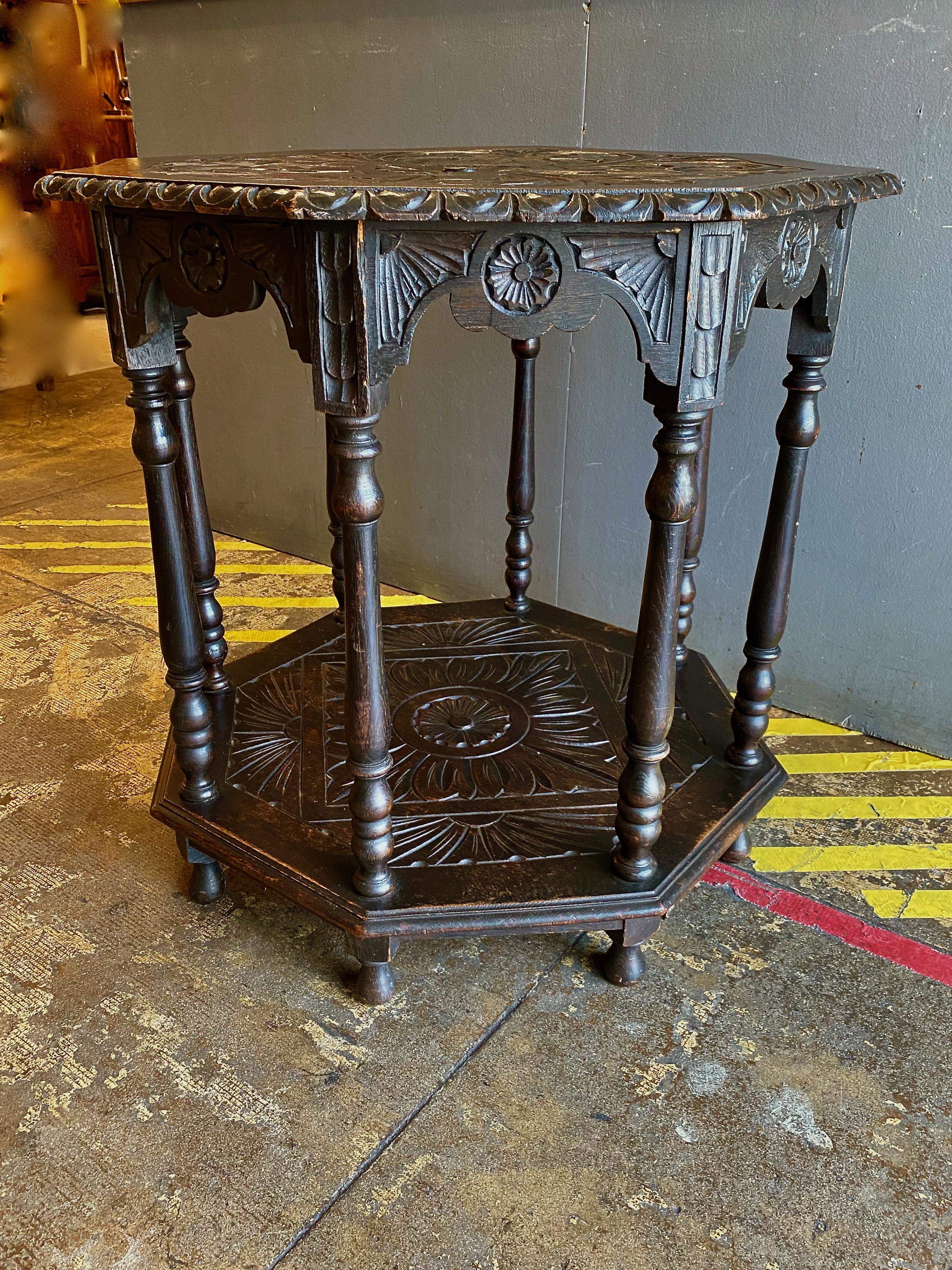 Anglo Indian or Raj Center Table In Good Condition In Pasadena, CA
