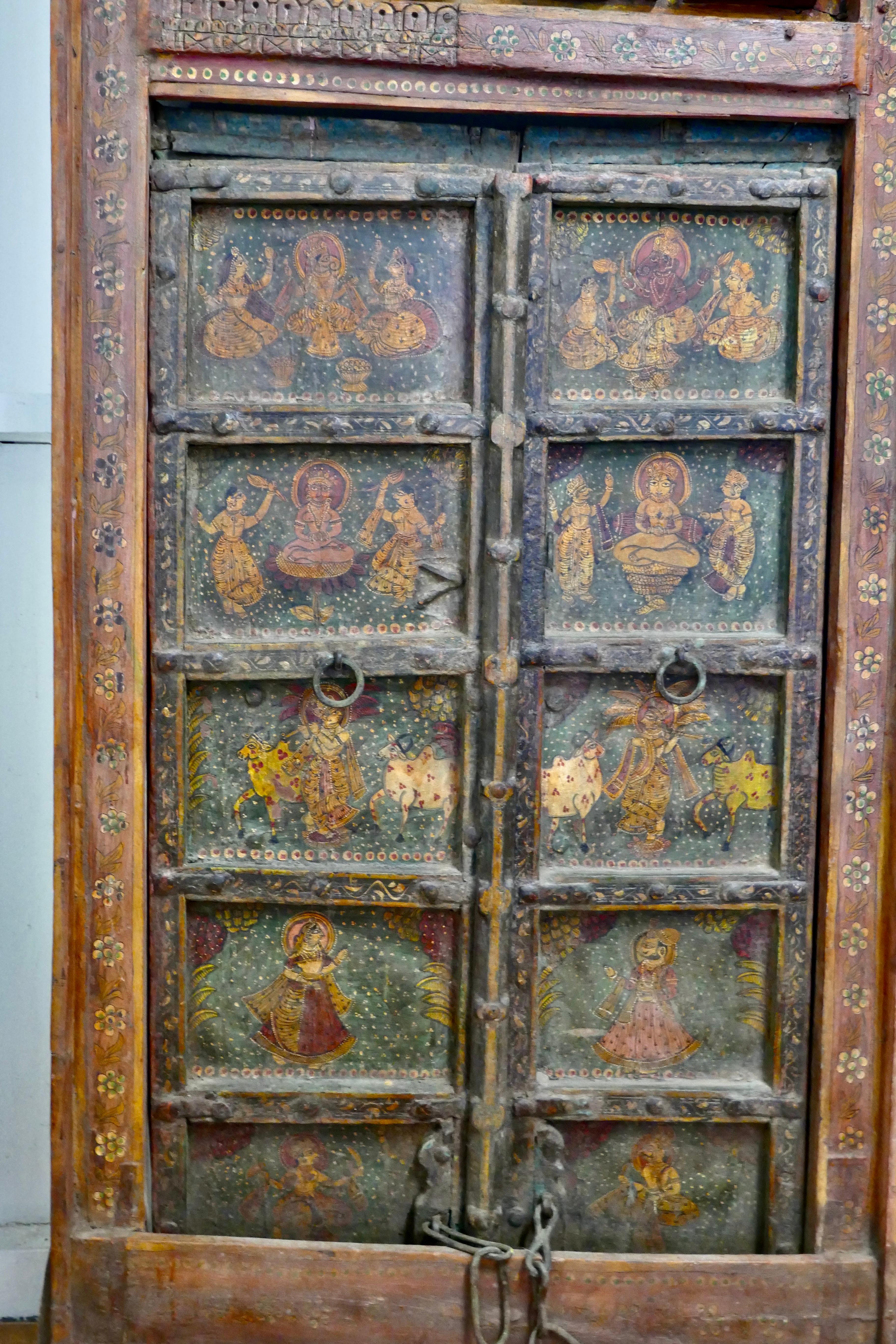 Anglo-indiano Porte dipinte in stile anglo-indiano con cornice originale, arte da parete in vendita