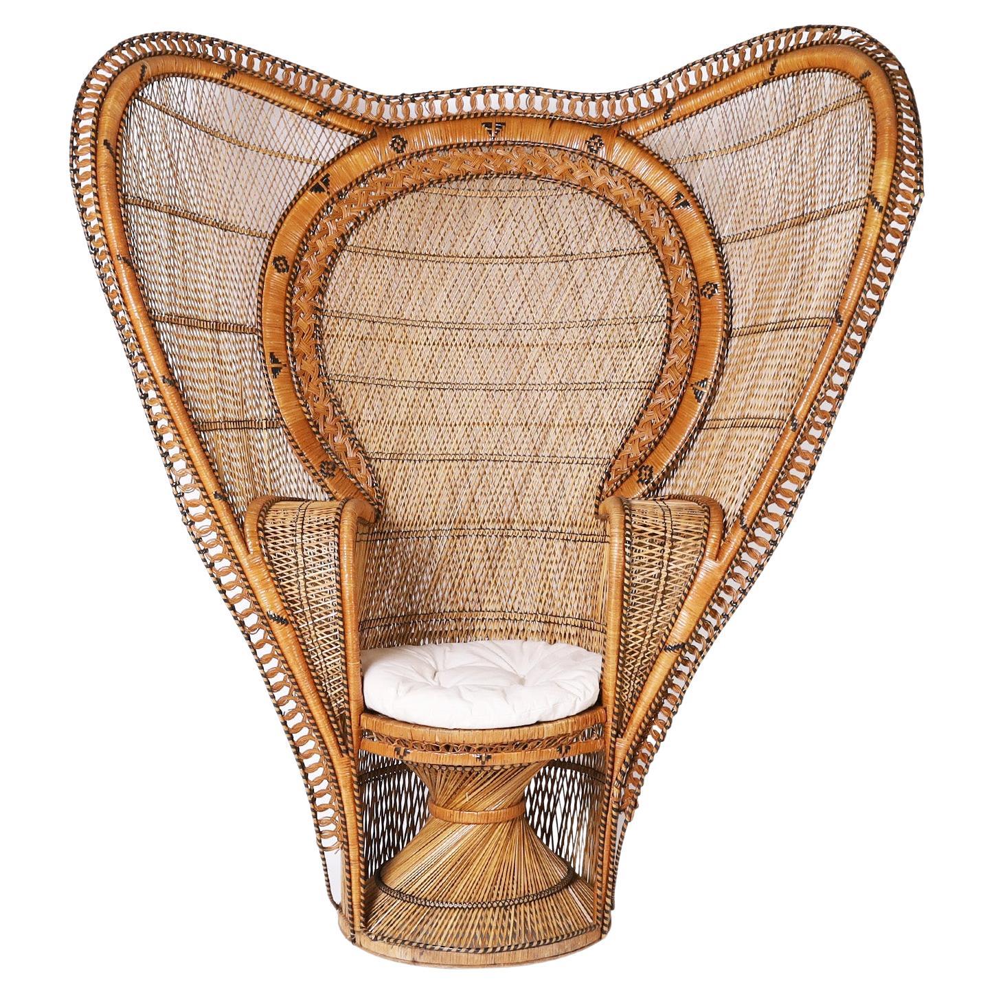 Cobra-Sessel mit indischem Pfauenmotiv von Anglo-Indianer