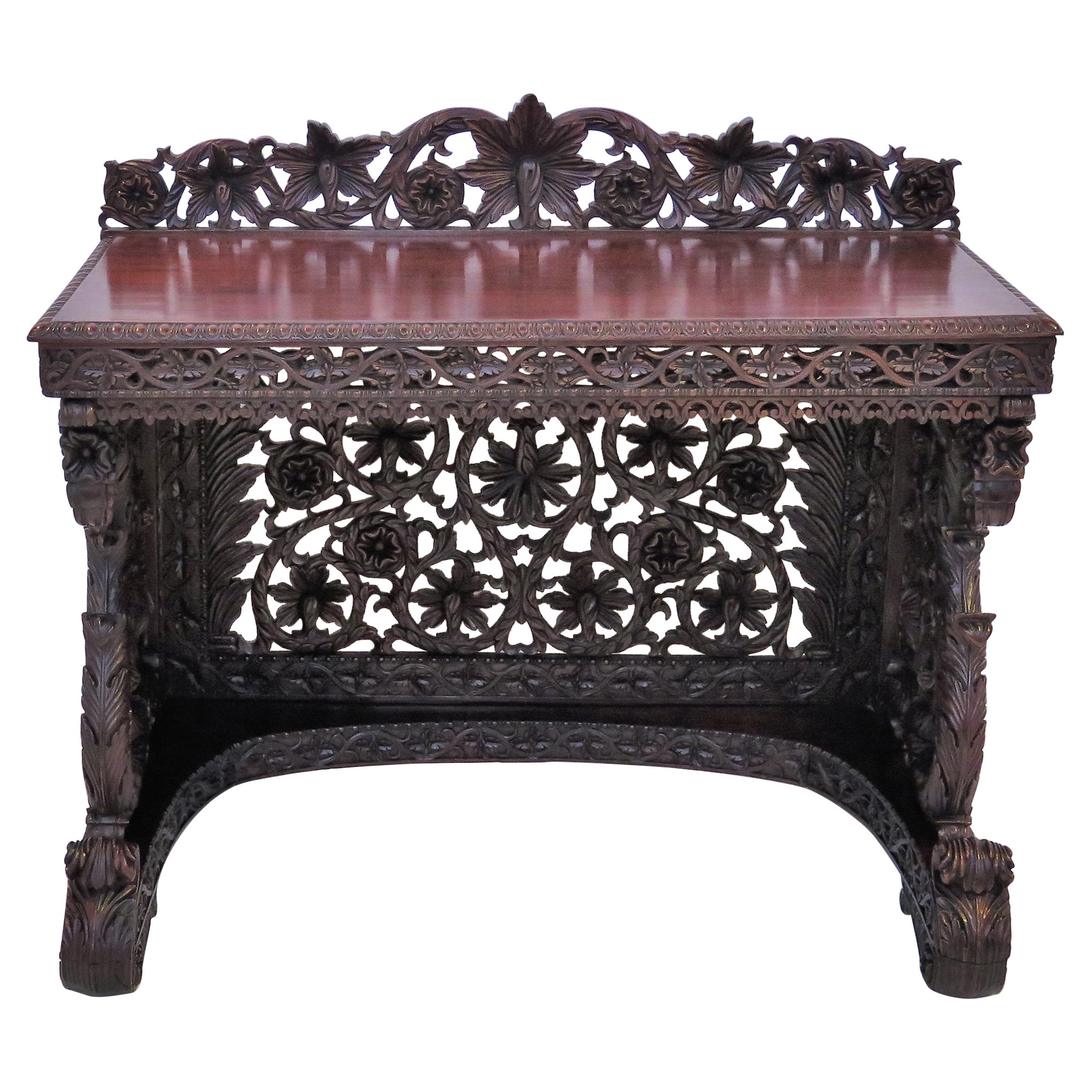 Anglo-indisches durchbrochenes Sideboard