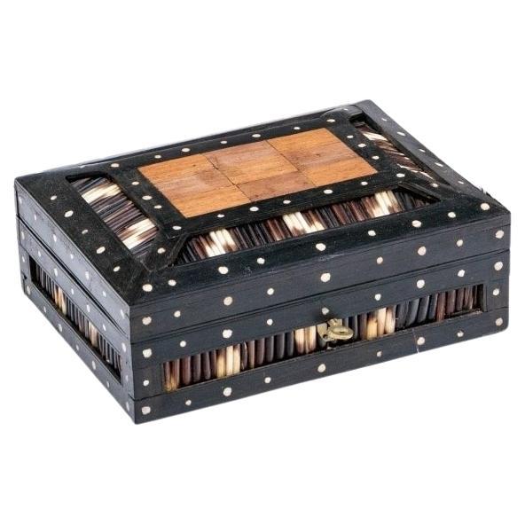 Caja rectangular angloindia de pluma de puercoespín y hueso