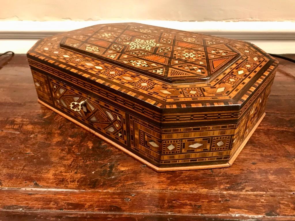 moroccan wooden box