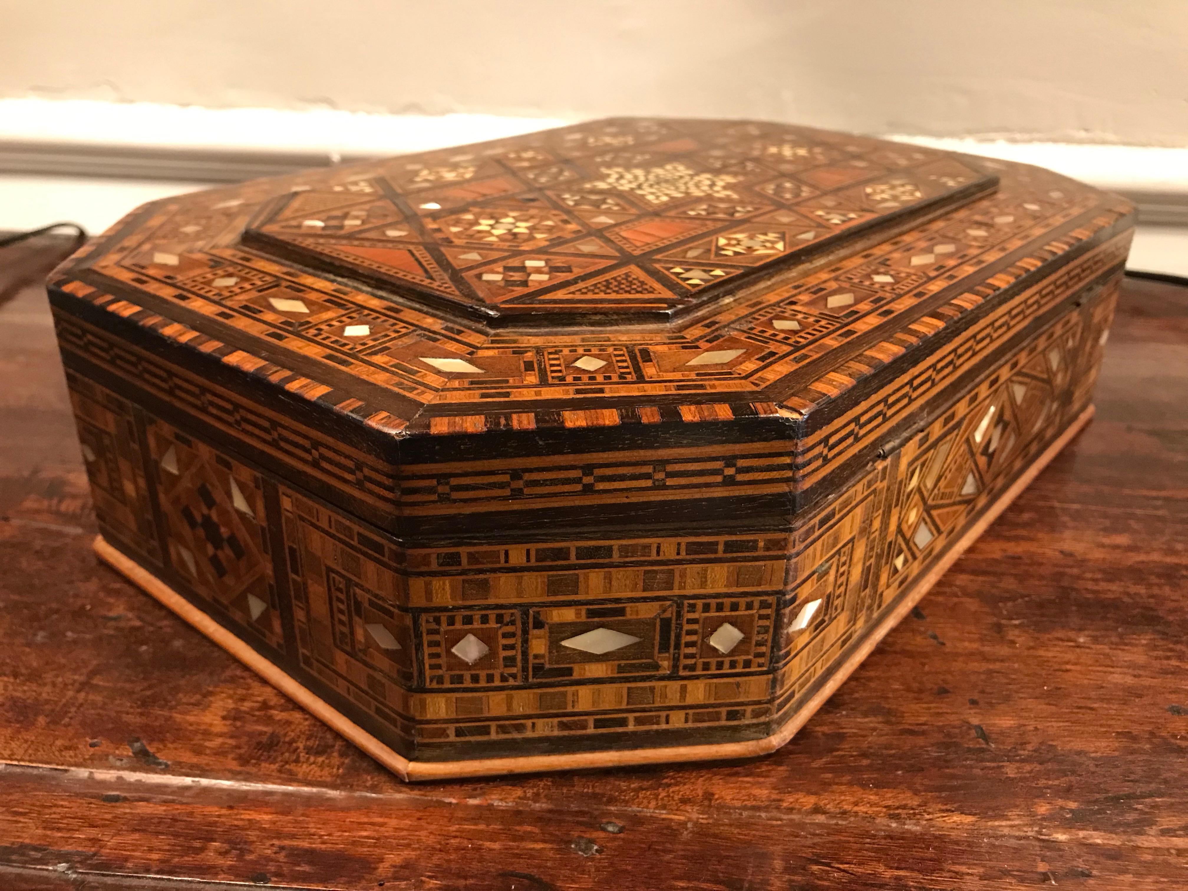 Moroccan Rosewood and Mother of Pearl Inlaid Box In Good Condition In Stamford, CT