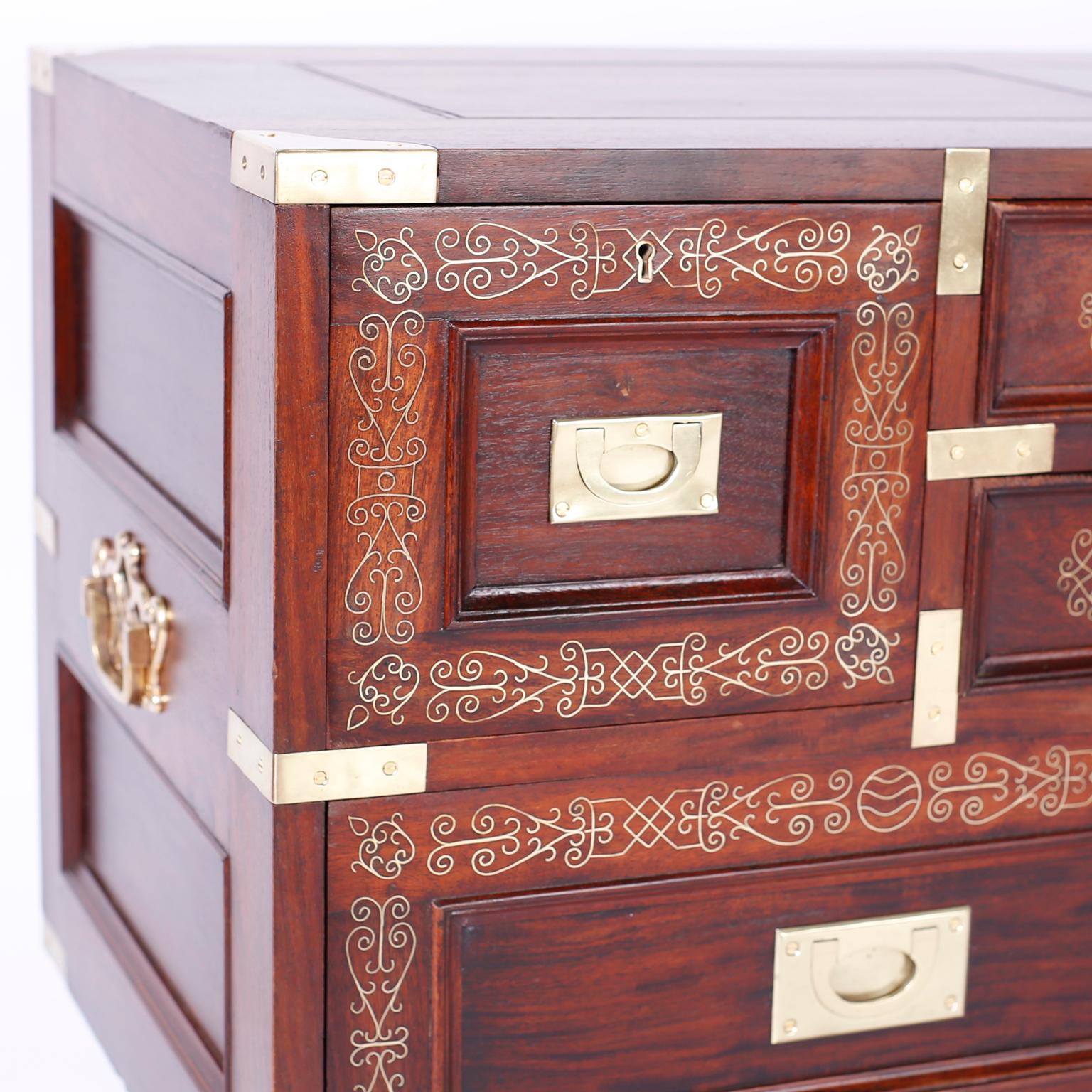 Anglo Indian Rosewood Inlaid Chest In Good Condition For Sale In Palm Beach, FL