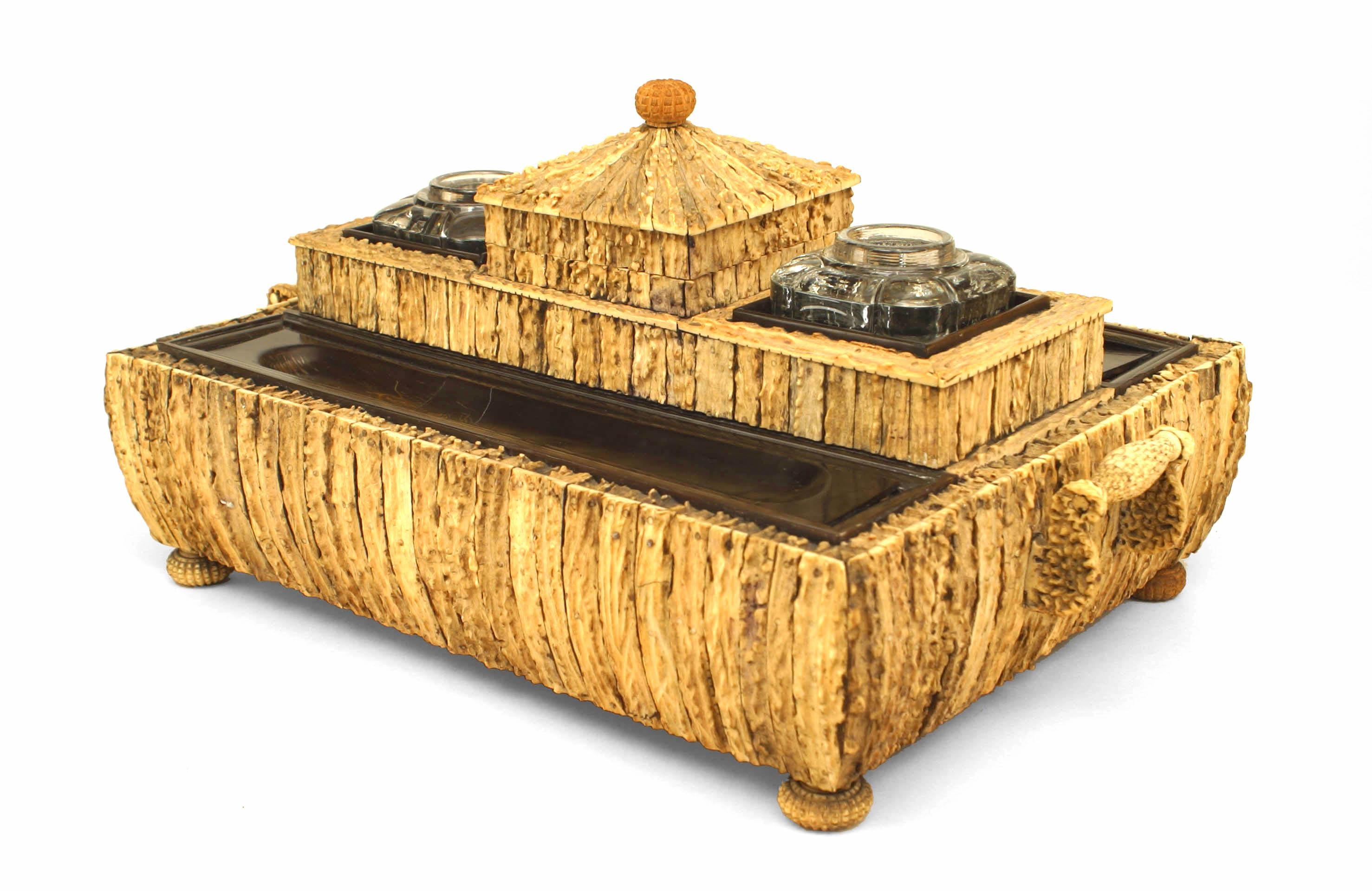 Anglo Indian Sandalwood and Horn Writing Box In Good Condition For Sale In New York, NY