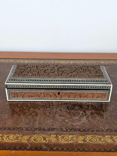 Anglo-indische Sandelholz-Schmuckkästchen mit traditioneller Mosaik-Intarsienarbeit
