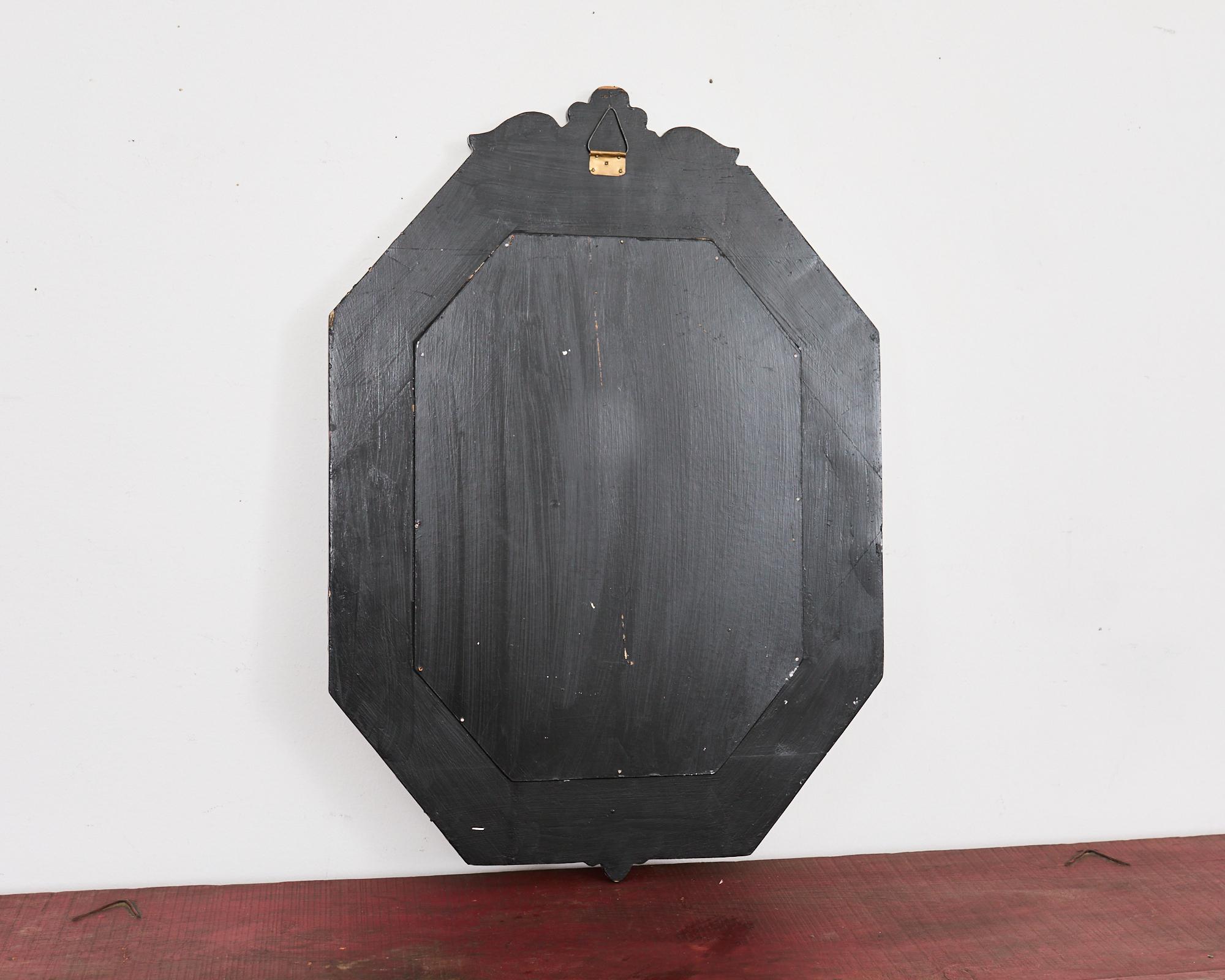 Miroir octogonal anglo-indien en métal argenté en vente 4