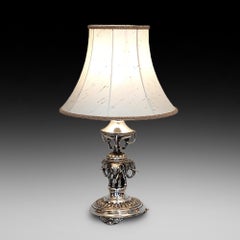 Lampada da tavolo anglo-indiana placcata in argento