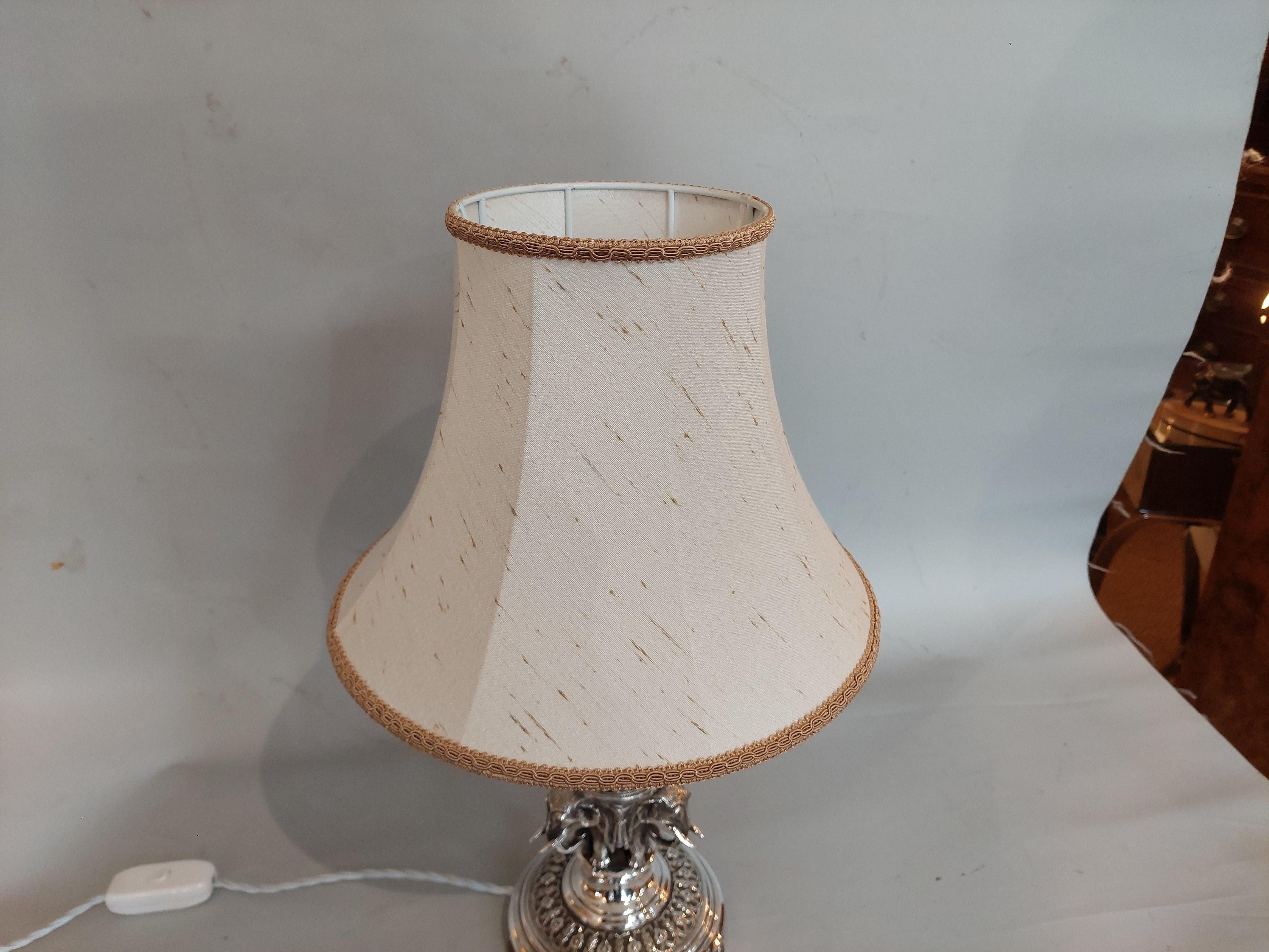 Angloindische versilberte Tischlampe im Angebot 2