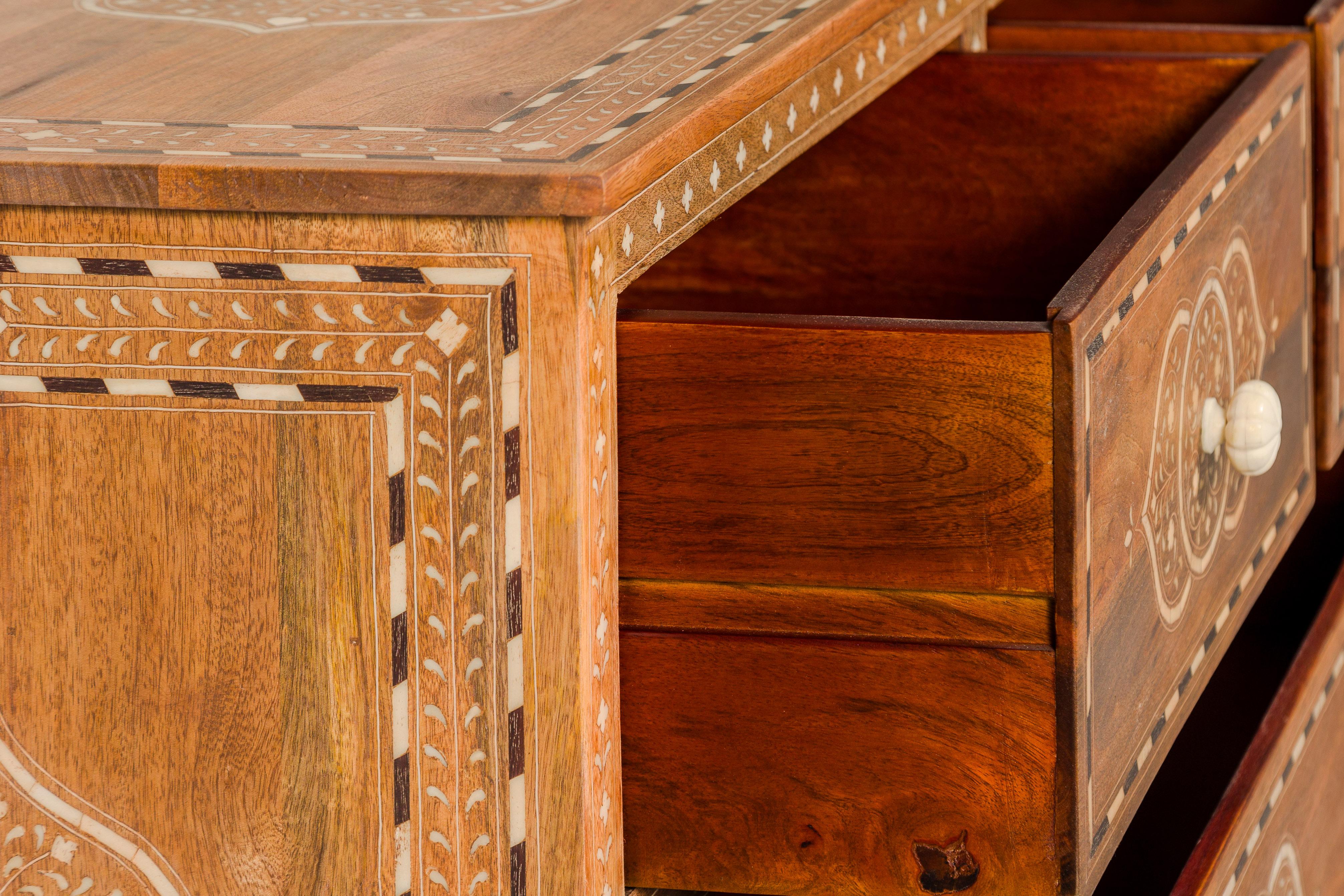 Anglo Indian Style Mango Wood Chest with Four Drawers and Floral Bone Inlay For Sale 7