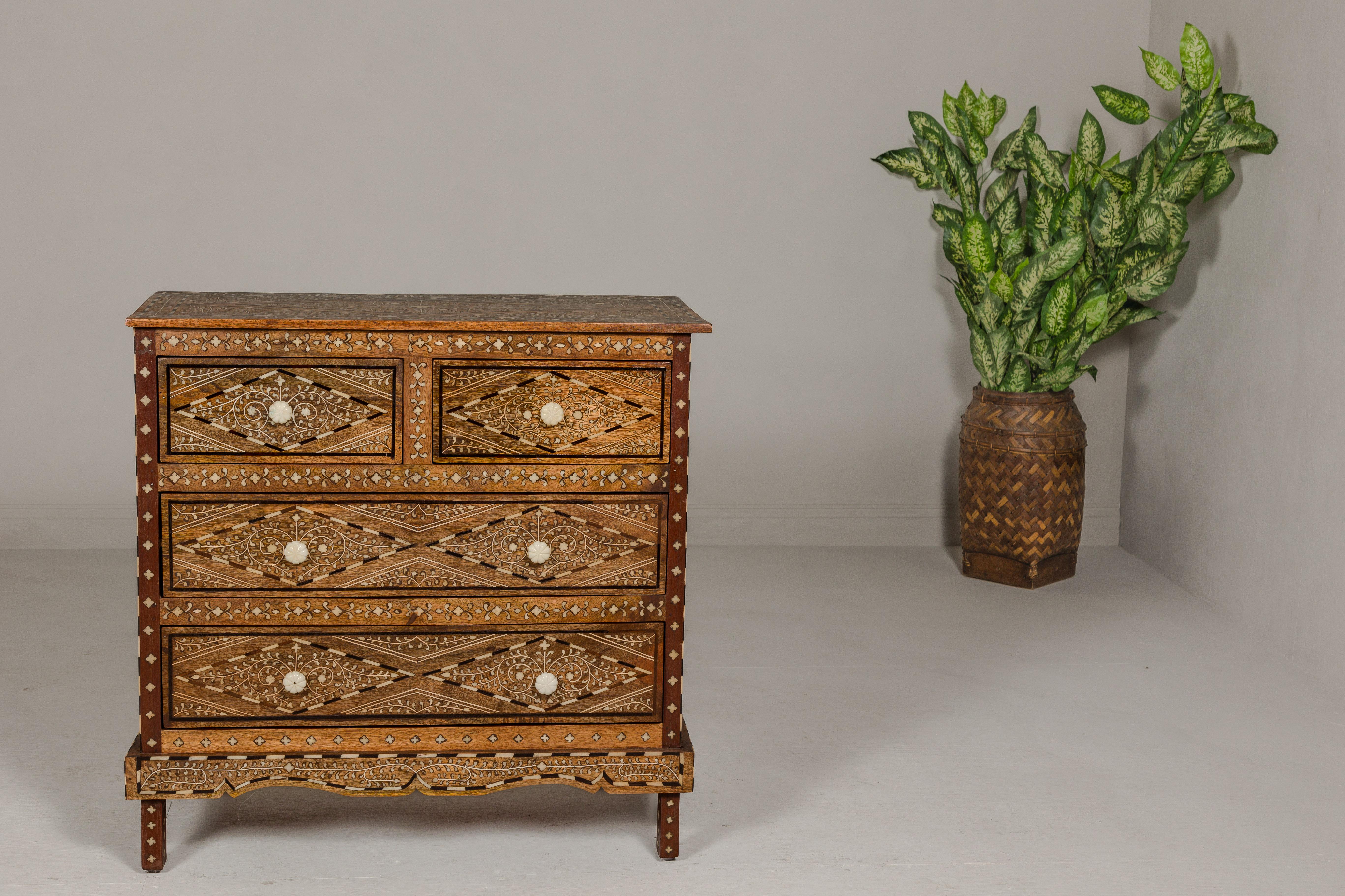 Anglo-Indian Style Mango Wood Four-Drawer Chest with Foliage Bone Inlay In Excellent Condition For Sale In Yonkers, NY