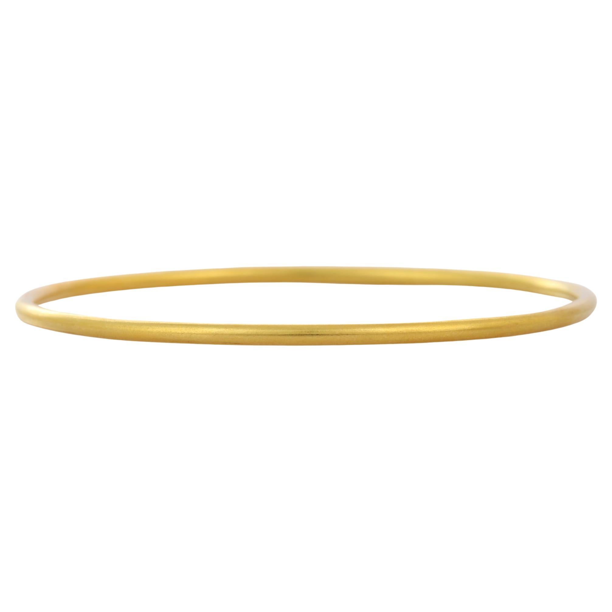 Anglo Indian Style Unisex Bangle in 18K Solid Yellow Gold