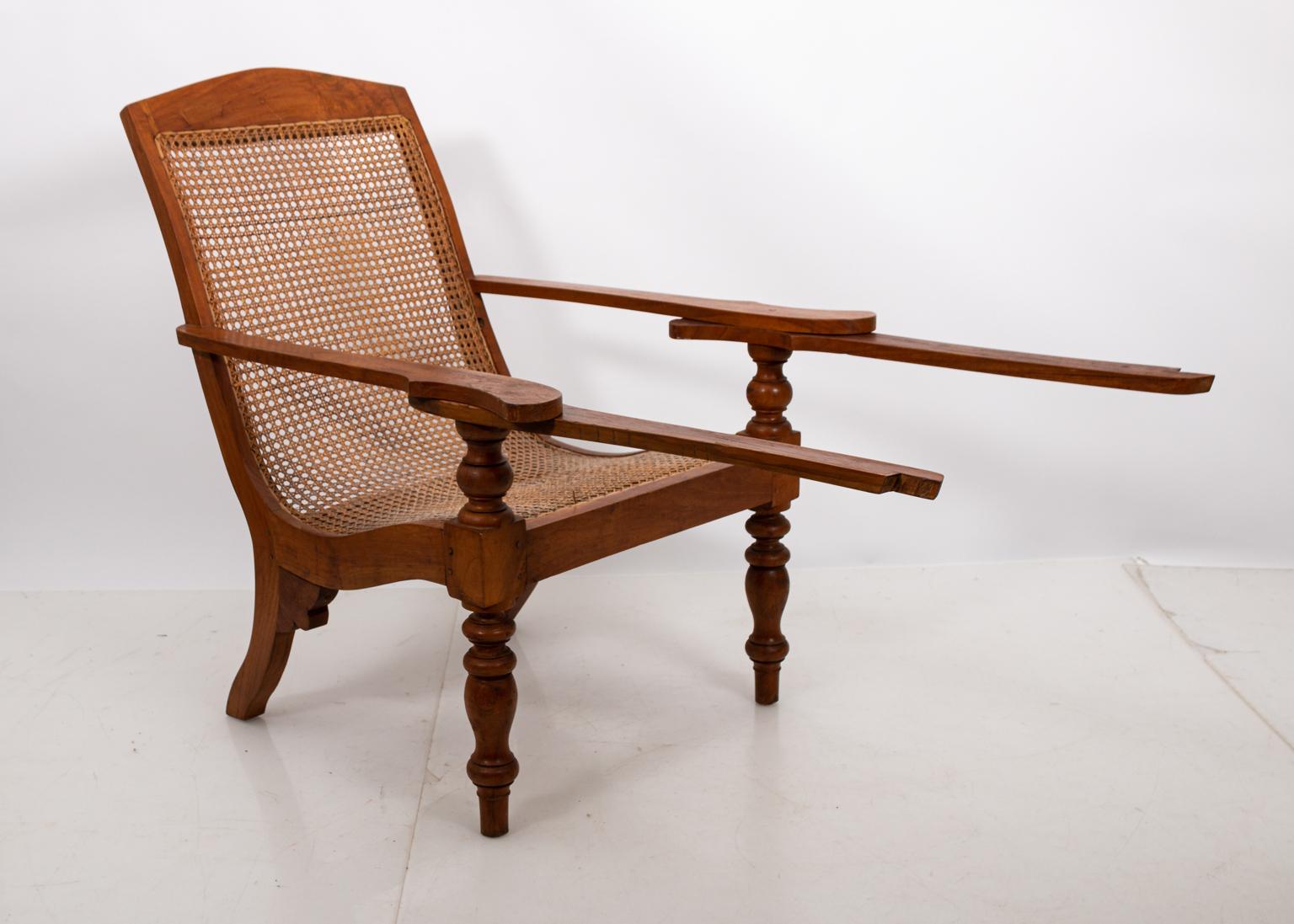 20th Century Anglo-Indian Teakwood and Cane Plantation Chair 