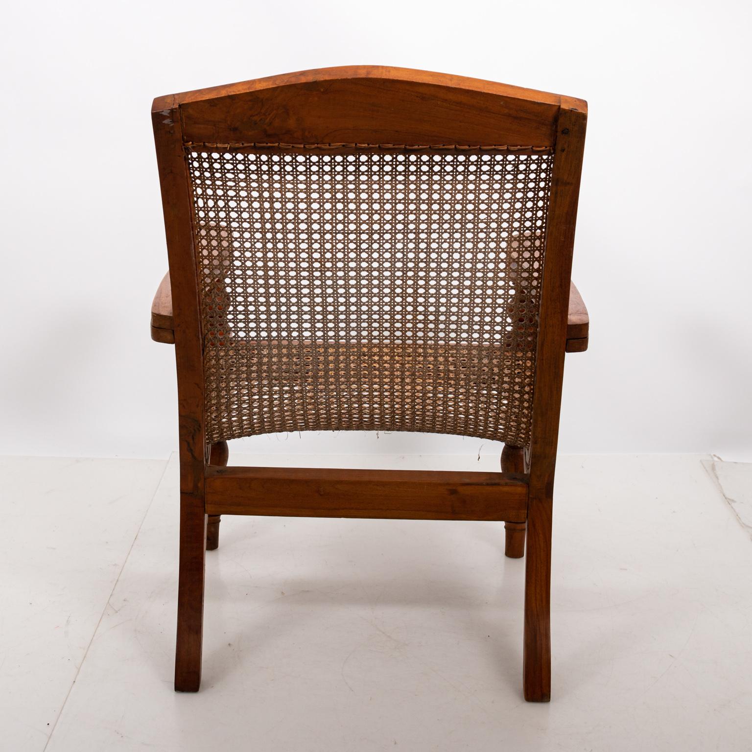 Anglo-Indian Teakwood and Cane Plantation Chair  4