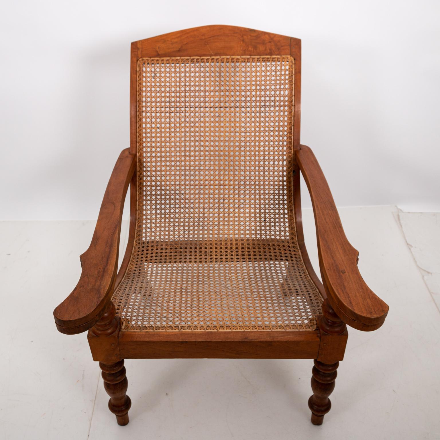 Anglo-Indian Teakwood and Cane Plantation Chair  5