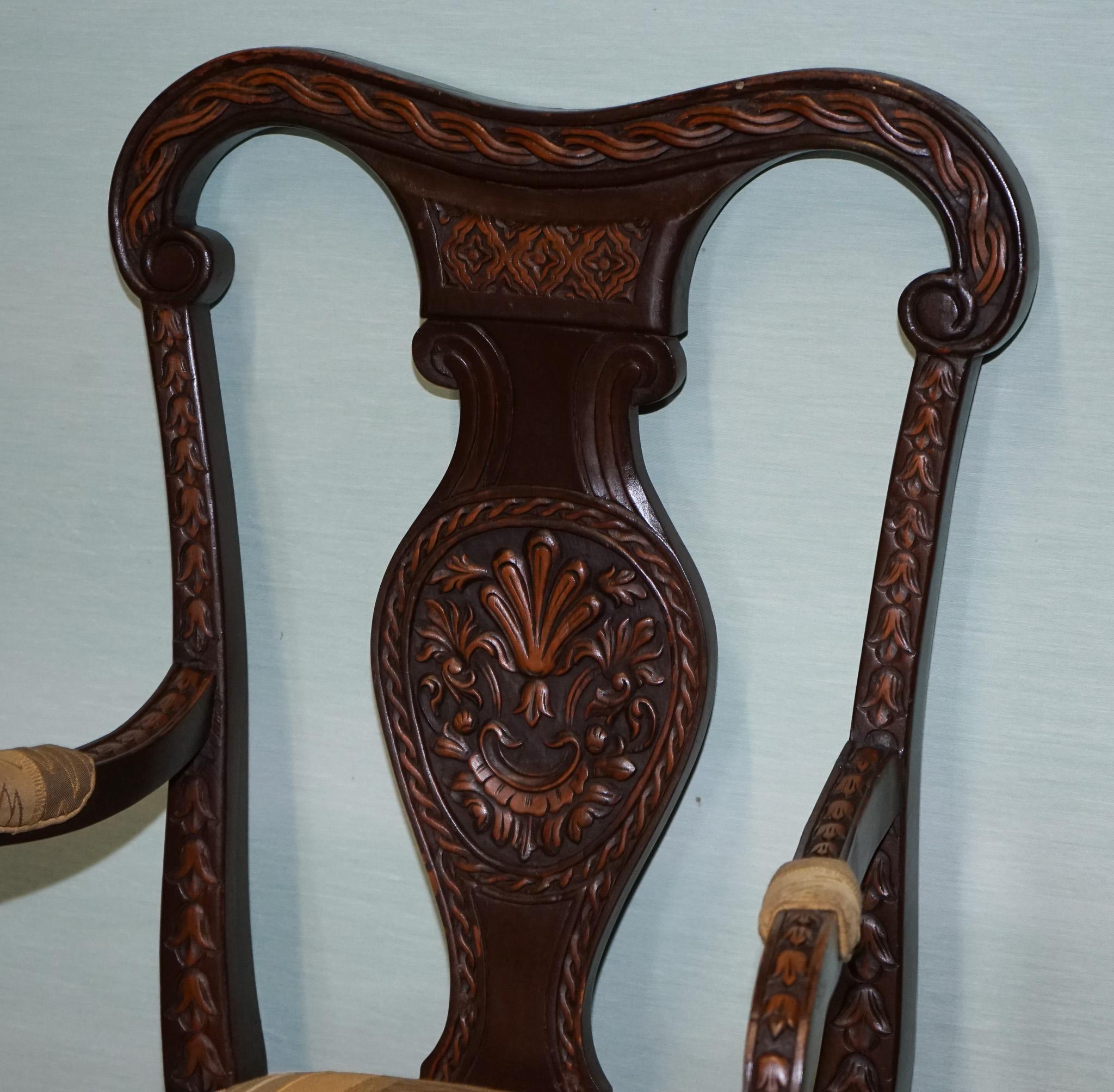 BRACCIALE IN LEGNO ANGLO INDIANO CON DETTAGLIO DI ELEFANTE INGANNATO in vendita 8