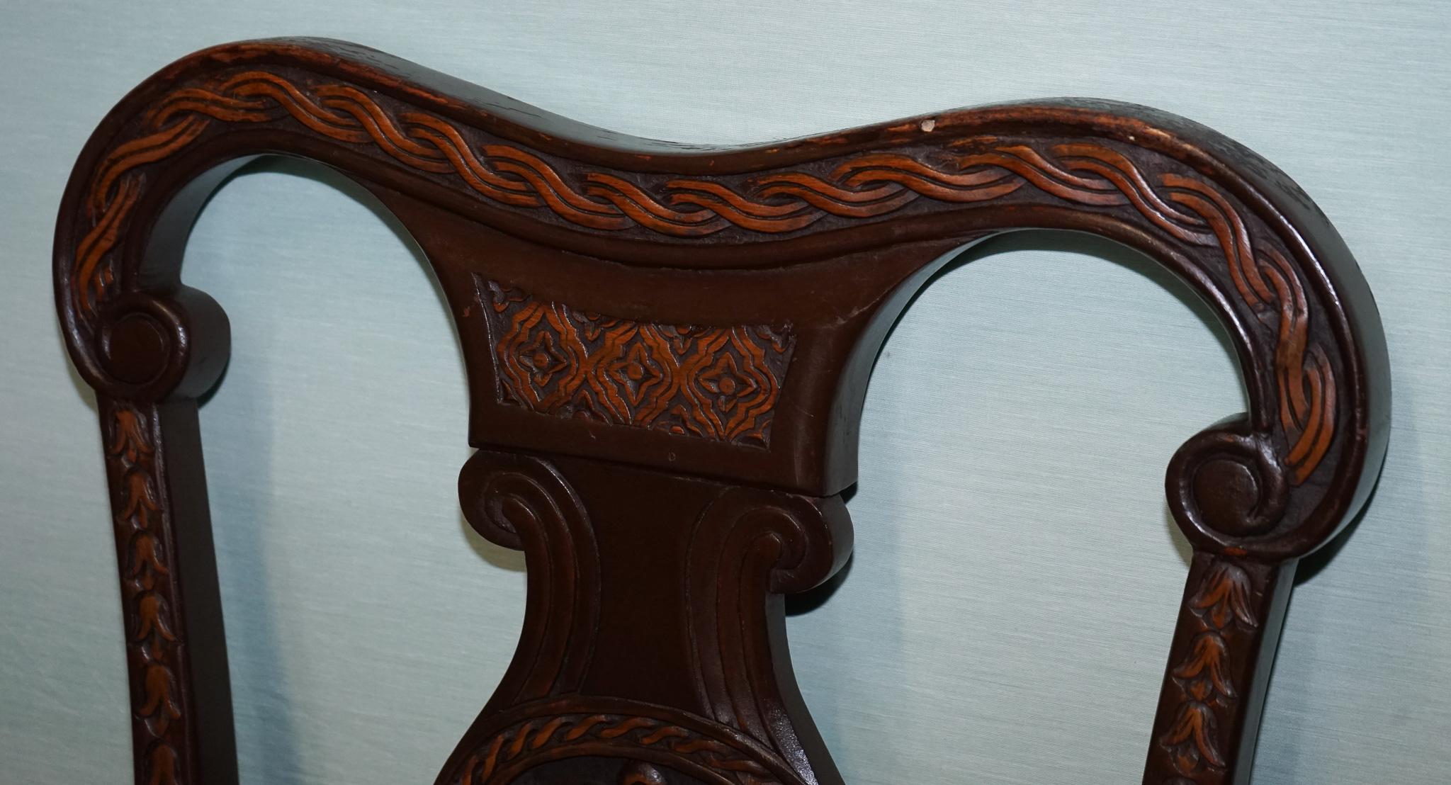 BRACCIALE IN LEGNO ANGLO INDIANO CON DETTAGLIO DI ELEFANTE INGANNATO in vendita 9