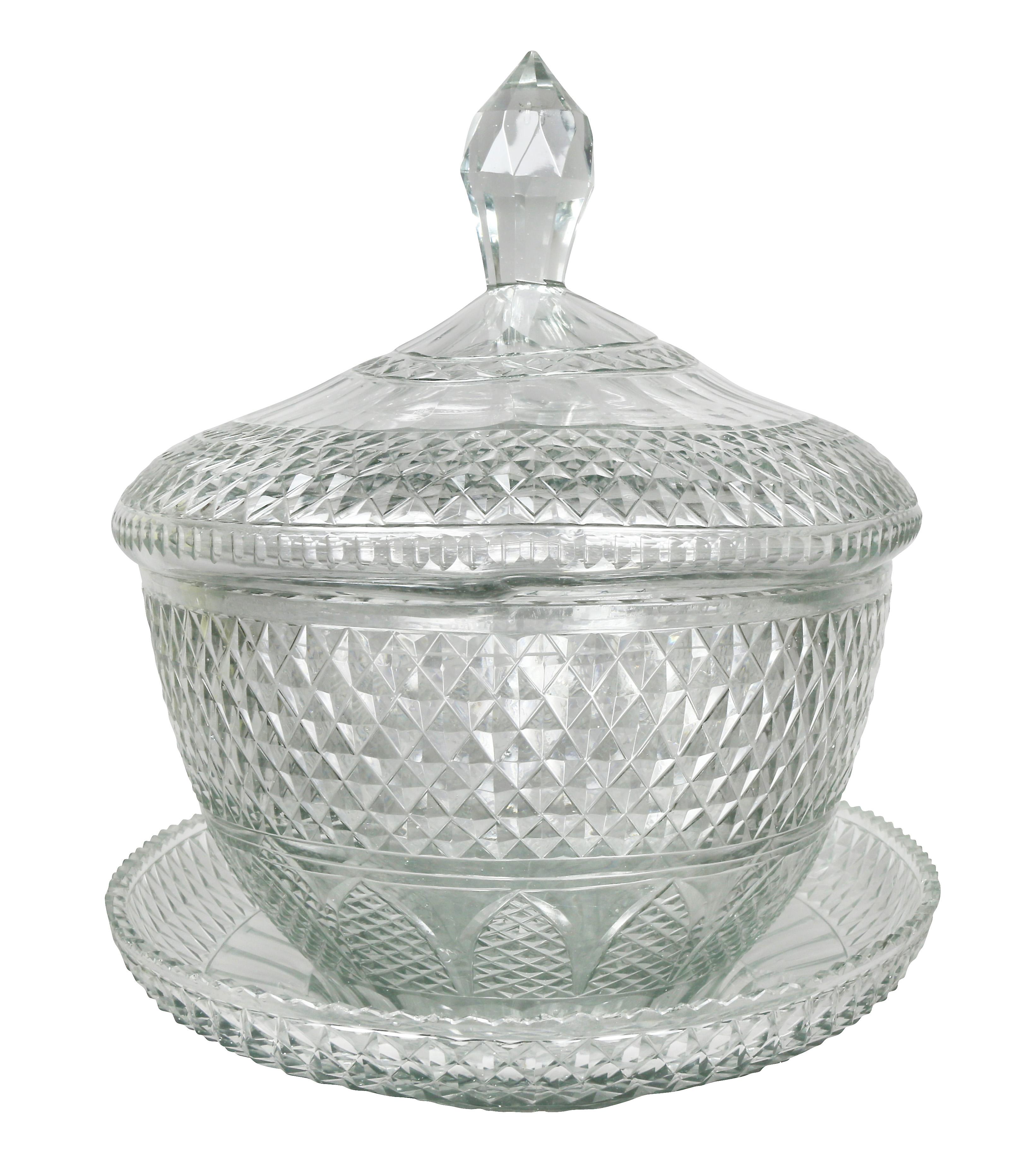 Anglo Irish Cut Glass Tureen and Undertray In Good Condition In Essex, MA
