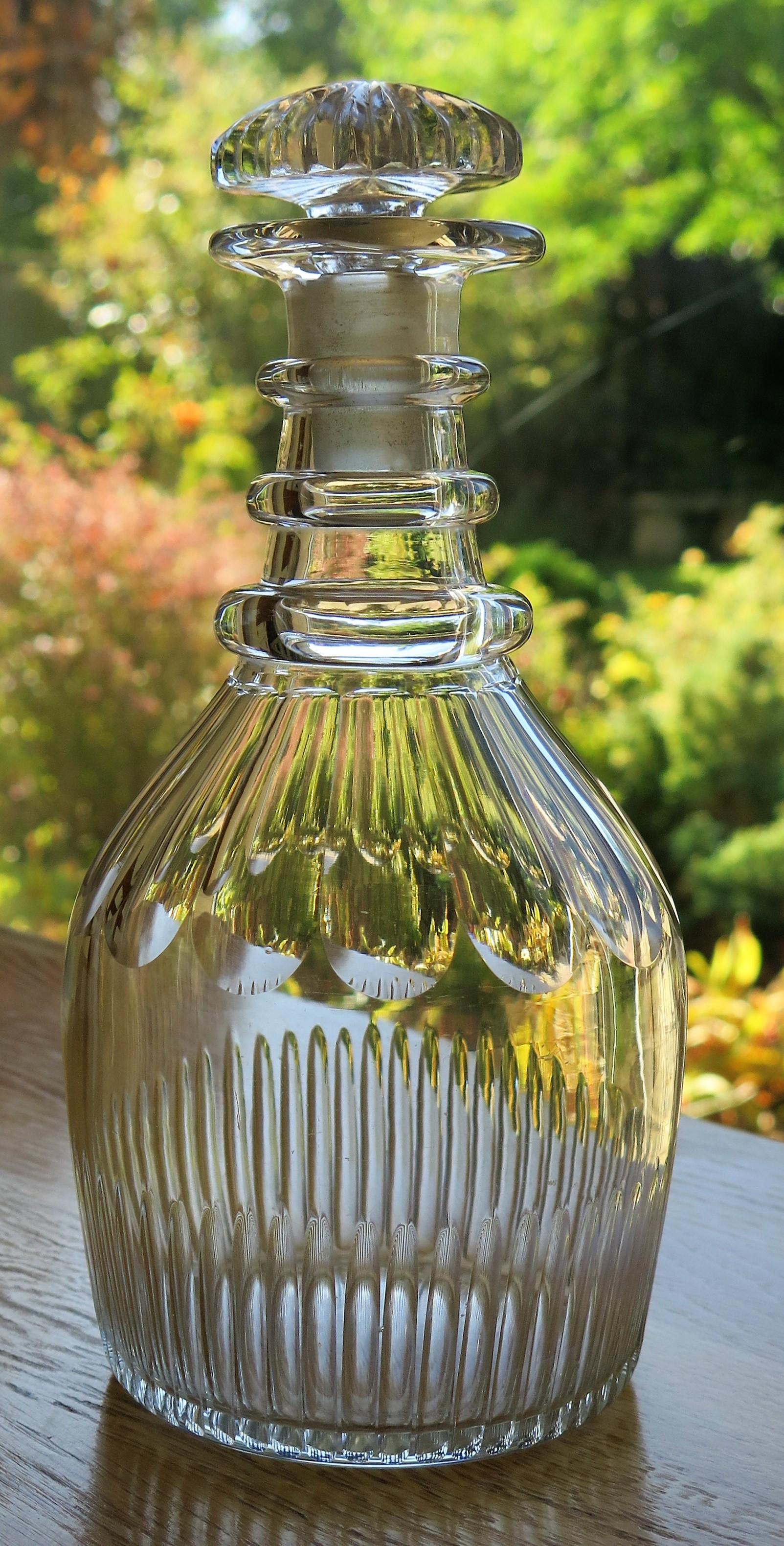 Anglo Irish Lead Glass Decanter Three Neck Rings Mushroom Stopper, Circa 1800 4