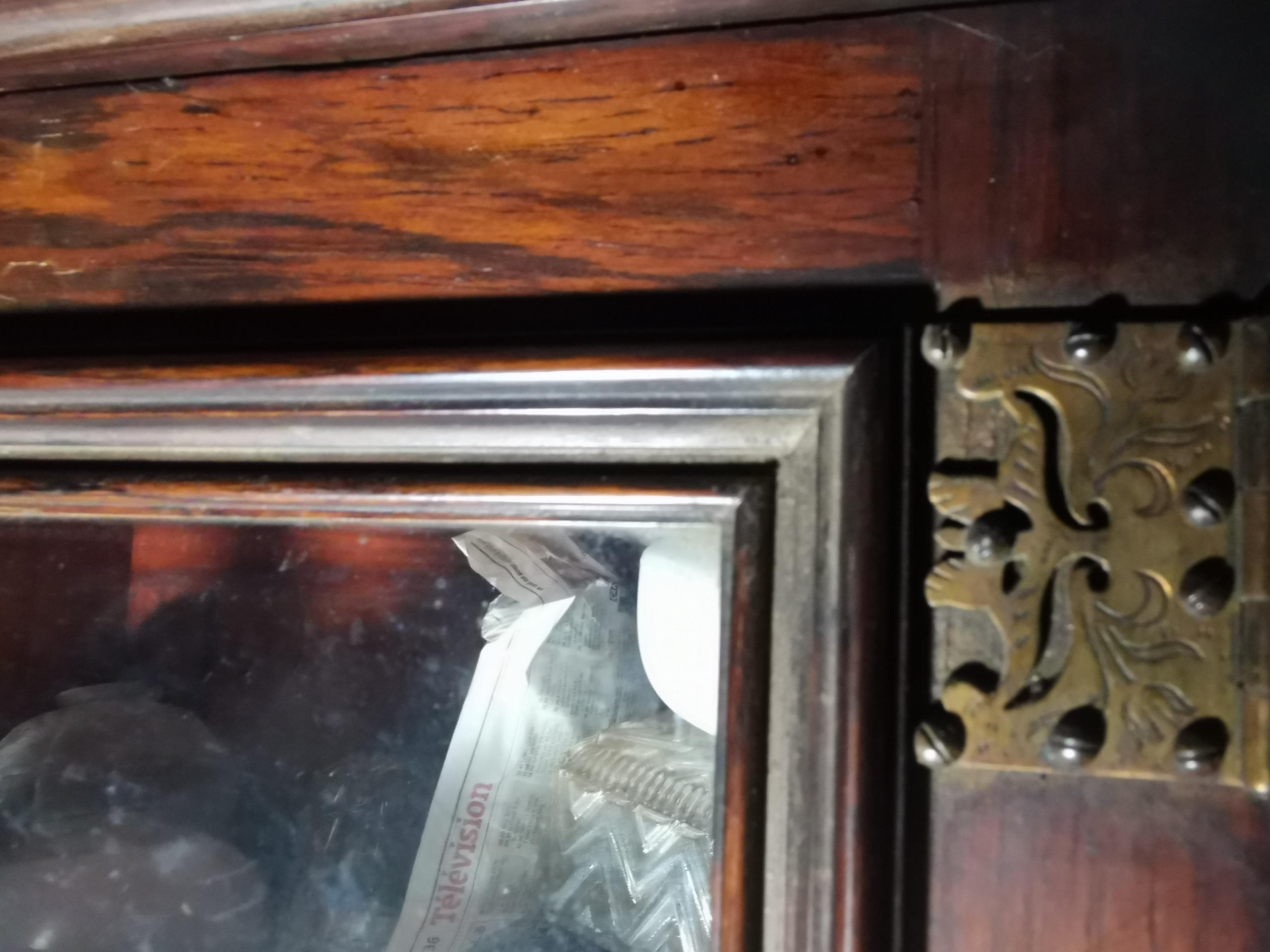Aparador anglo-japonés de palisandro, atribuido a E W Godwin en Bueno estado para la venta en London, GB