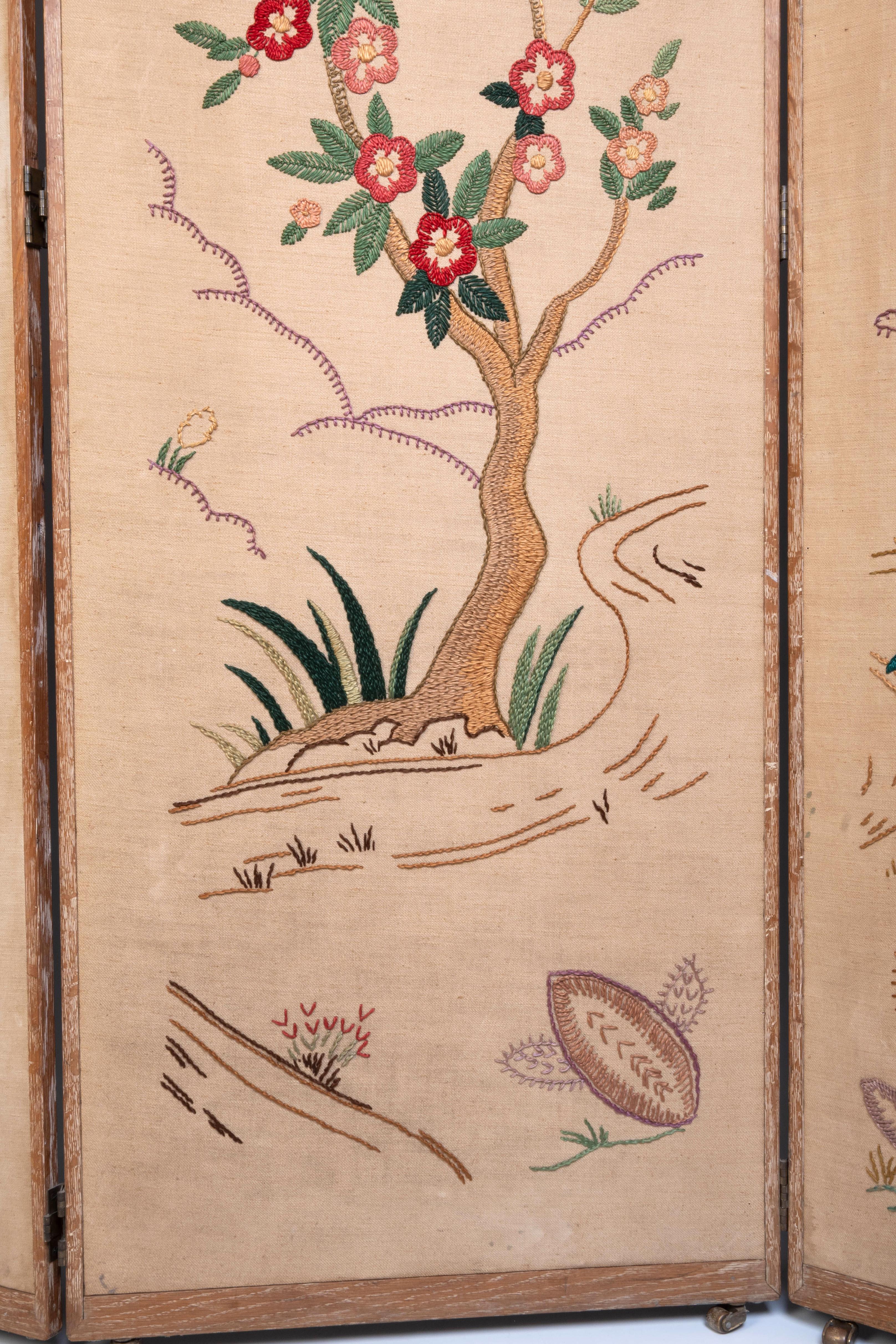 Anglo-Persische Nadelspitze Vier-Panel-Raumteiler, ca. 1930 (Textil) im Angebot
