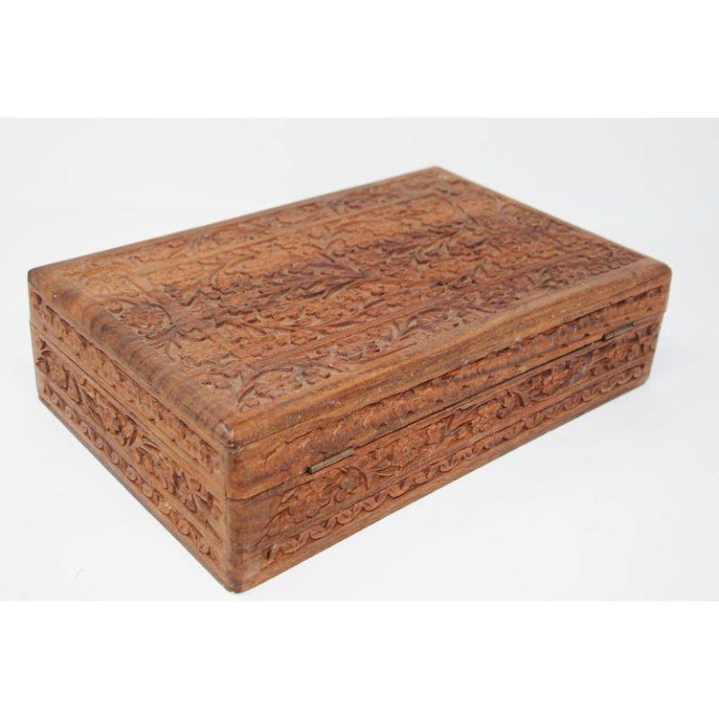 Anglo Raj Hand Carved Wooden Decorative Jewelry Box For Sale 6