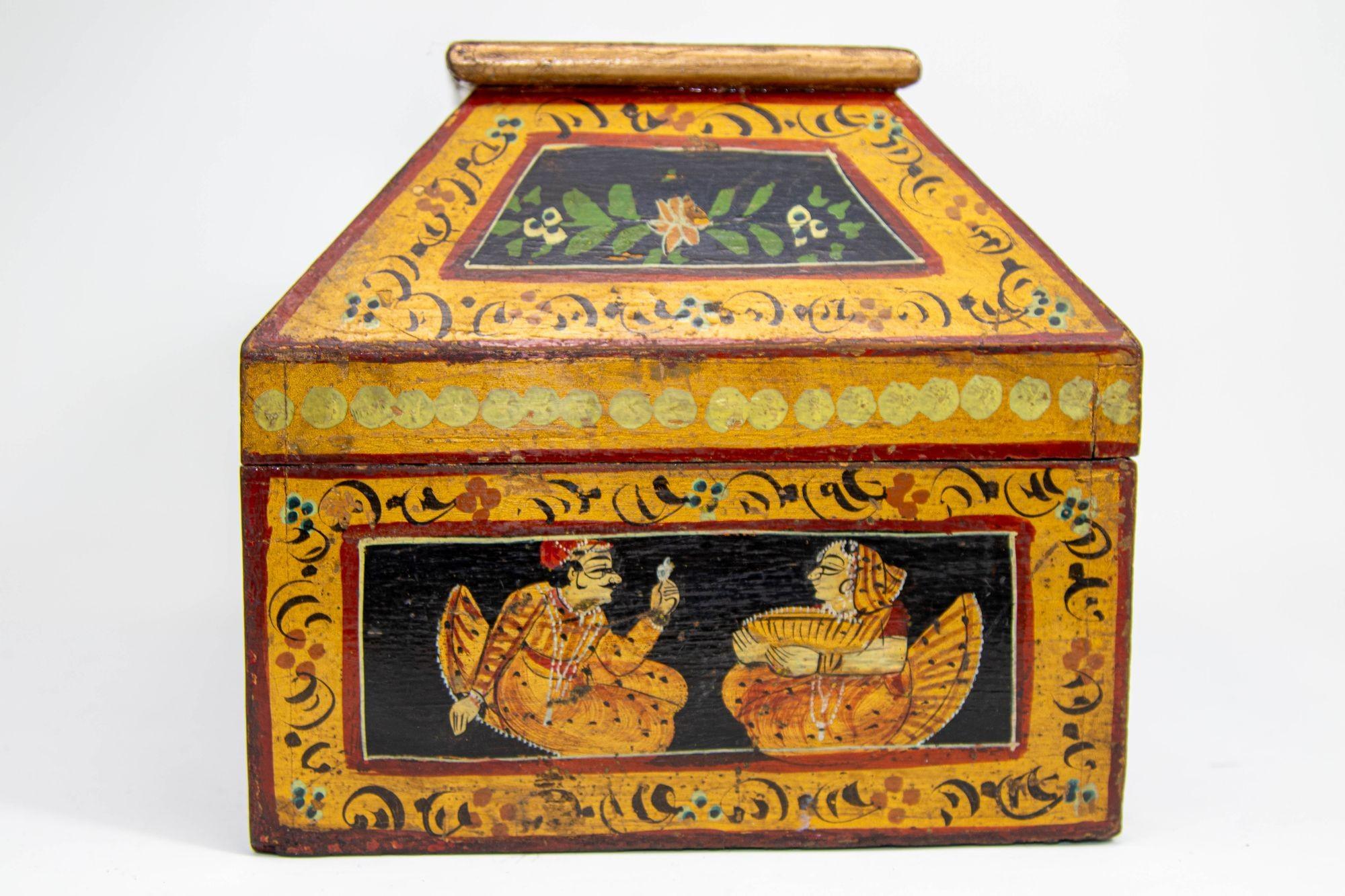 Anglo Raj Hand Painted Jewellery Wood Box 1920s For Sale 3