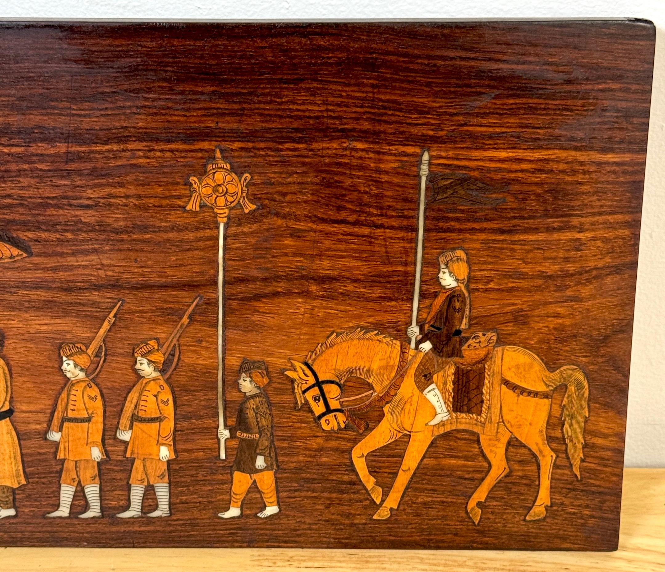 Intarsio Elefante intarsiato Anglo-Raj-Indiano da cerimonia/processione  Pannello in legno duro in vendita