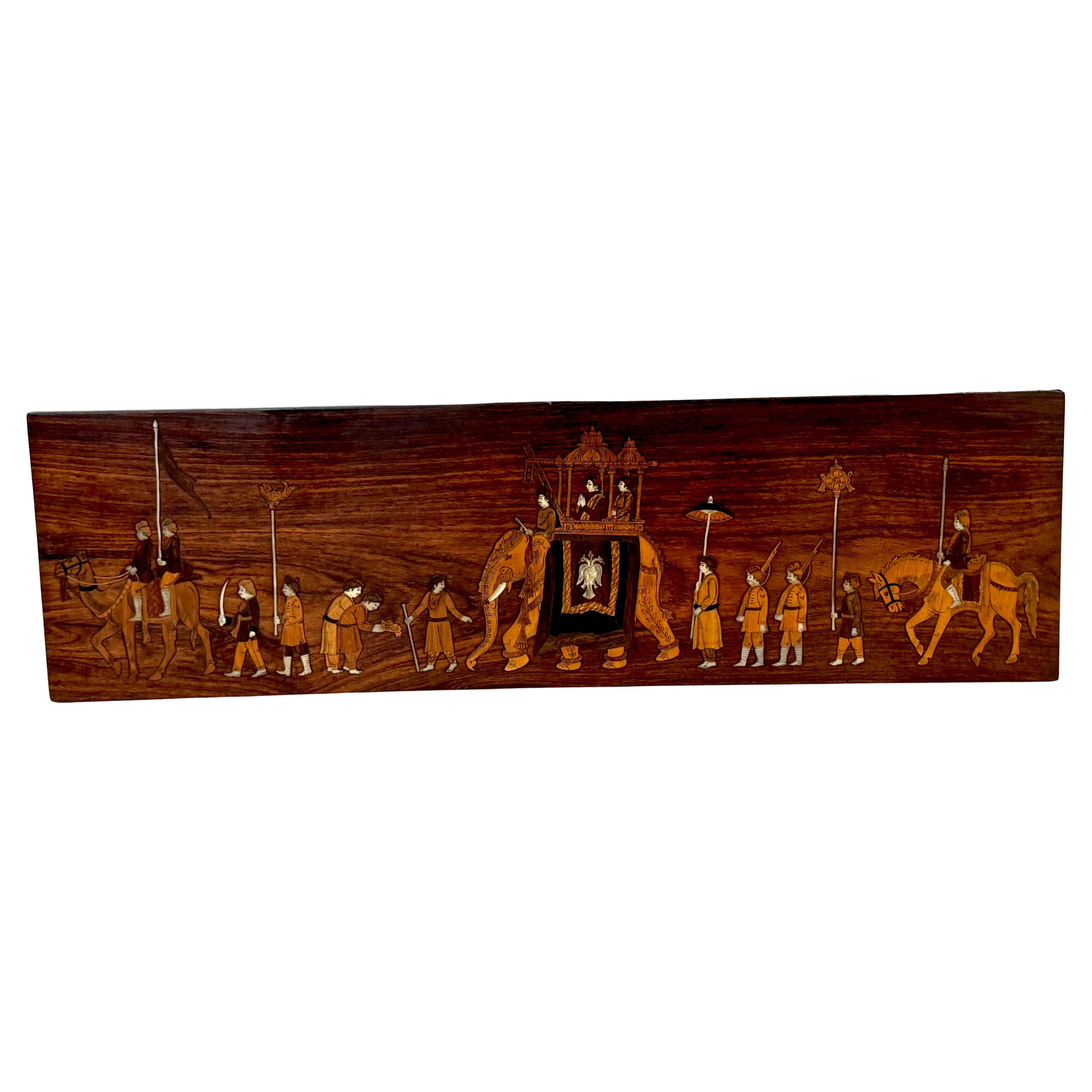 Elefante intarsiato Anglo-Raj-Indiano da cerimonia/processione  Pannello in legno duro in vendita