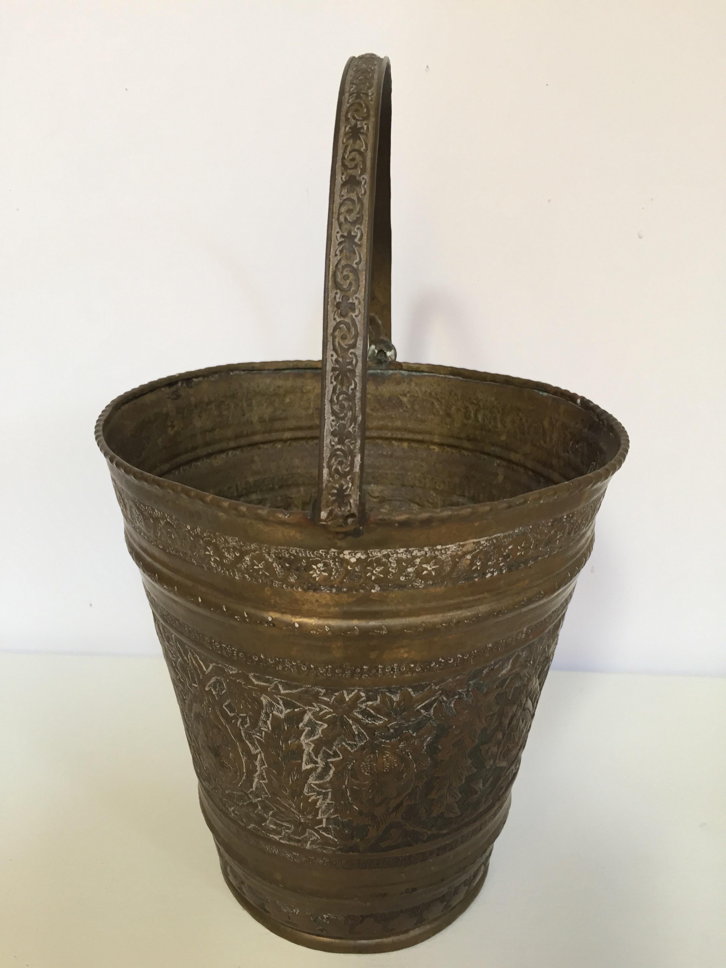 Anglo-Raj Mughal Bronzed Copper Vessel Bucket For Sale 1