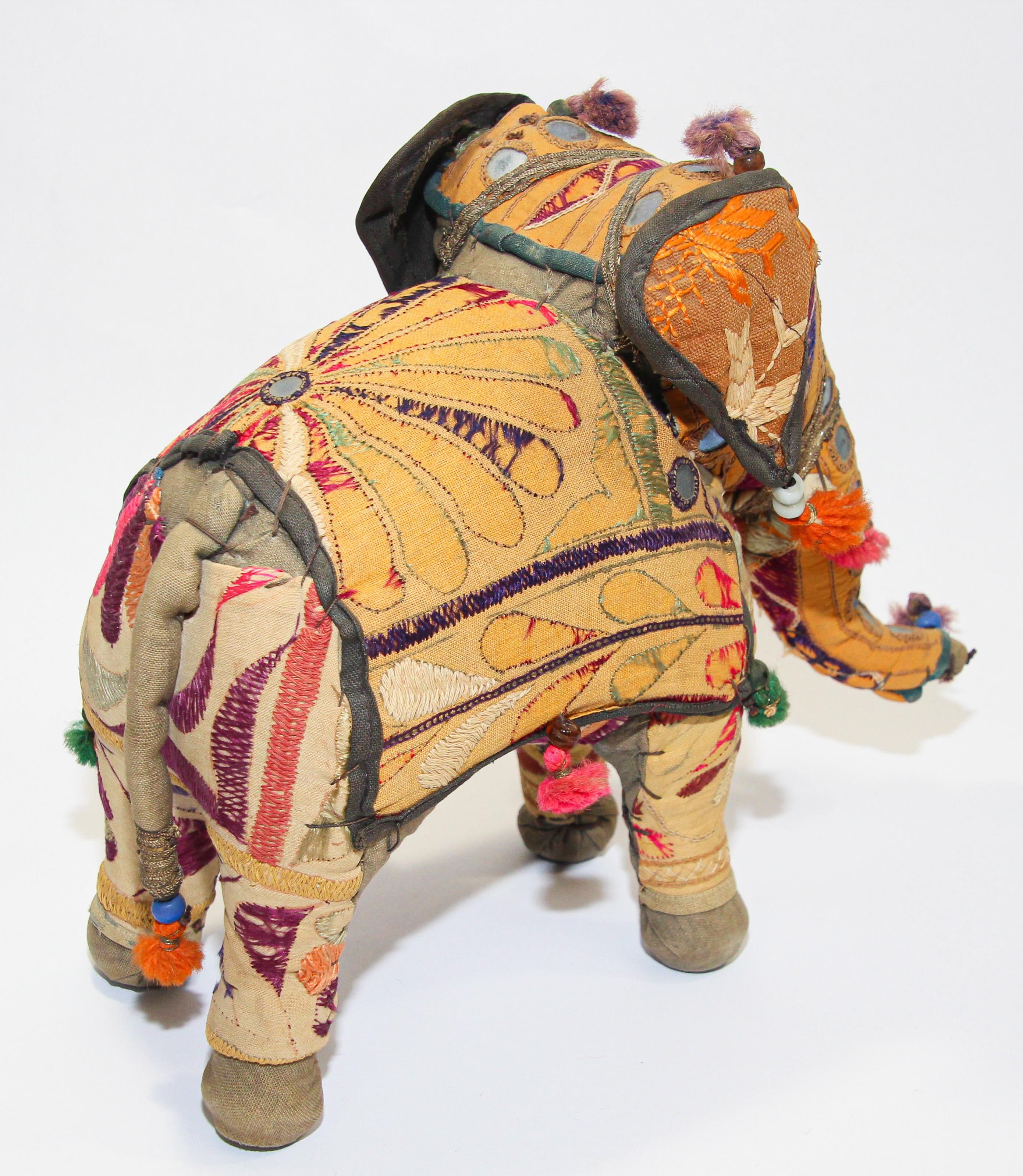 Anglo Raj Vintage Hand-Crafted Stuffed Cotton Embroidered Elephant, India, 1950 For Sale 2