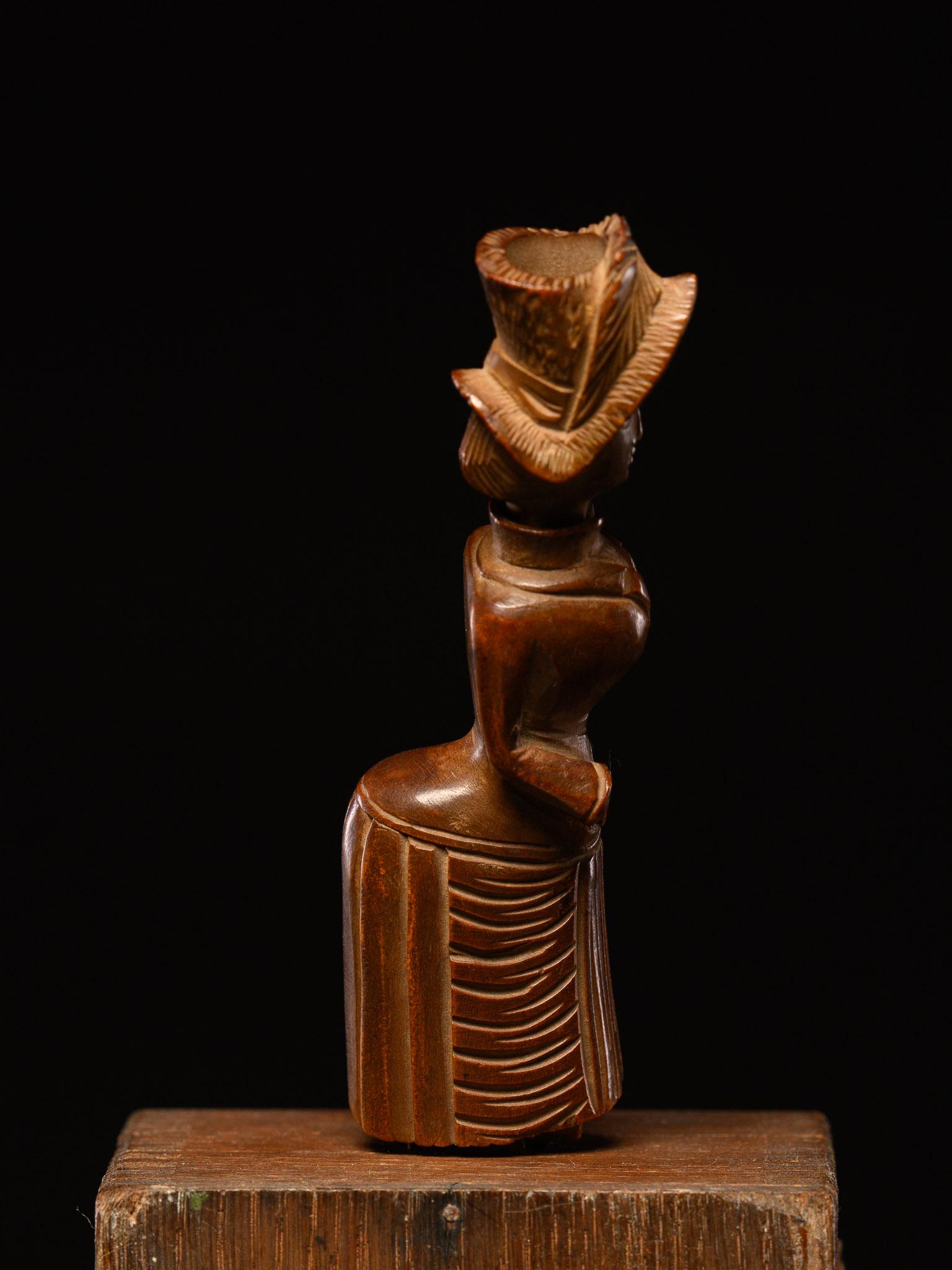 Angolan Colonial Snuff Tobacco Container, 19th Century For Sale 1