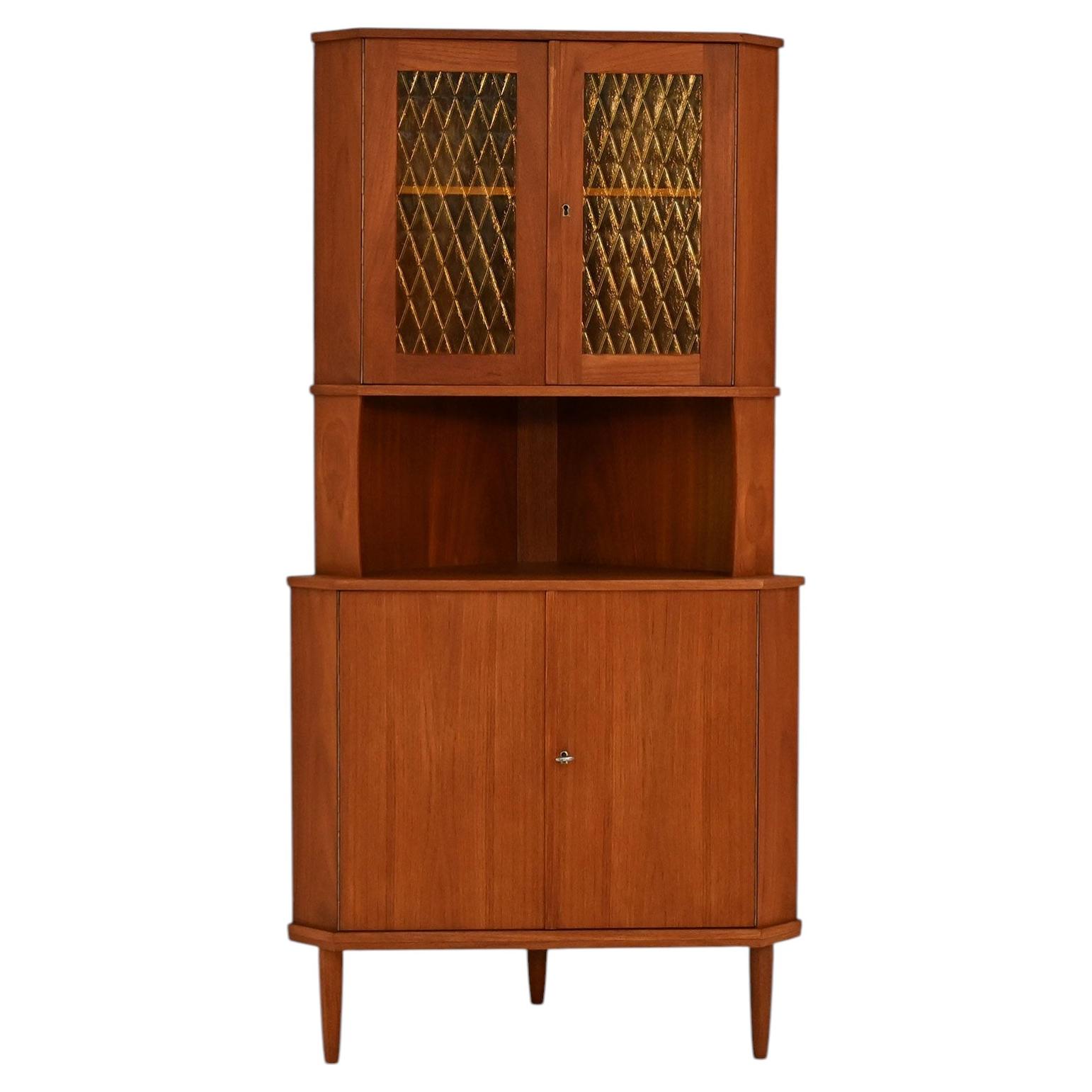 Scandinavian mid-century teak corner cabinet, 1950s For Sale