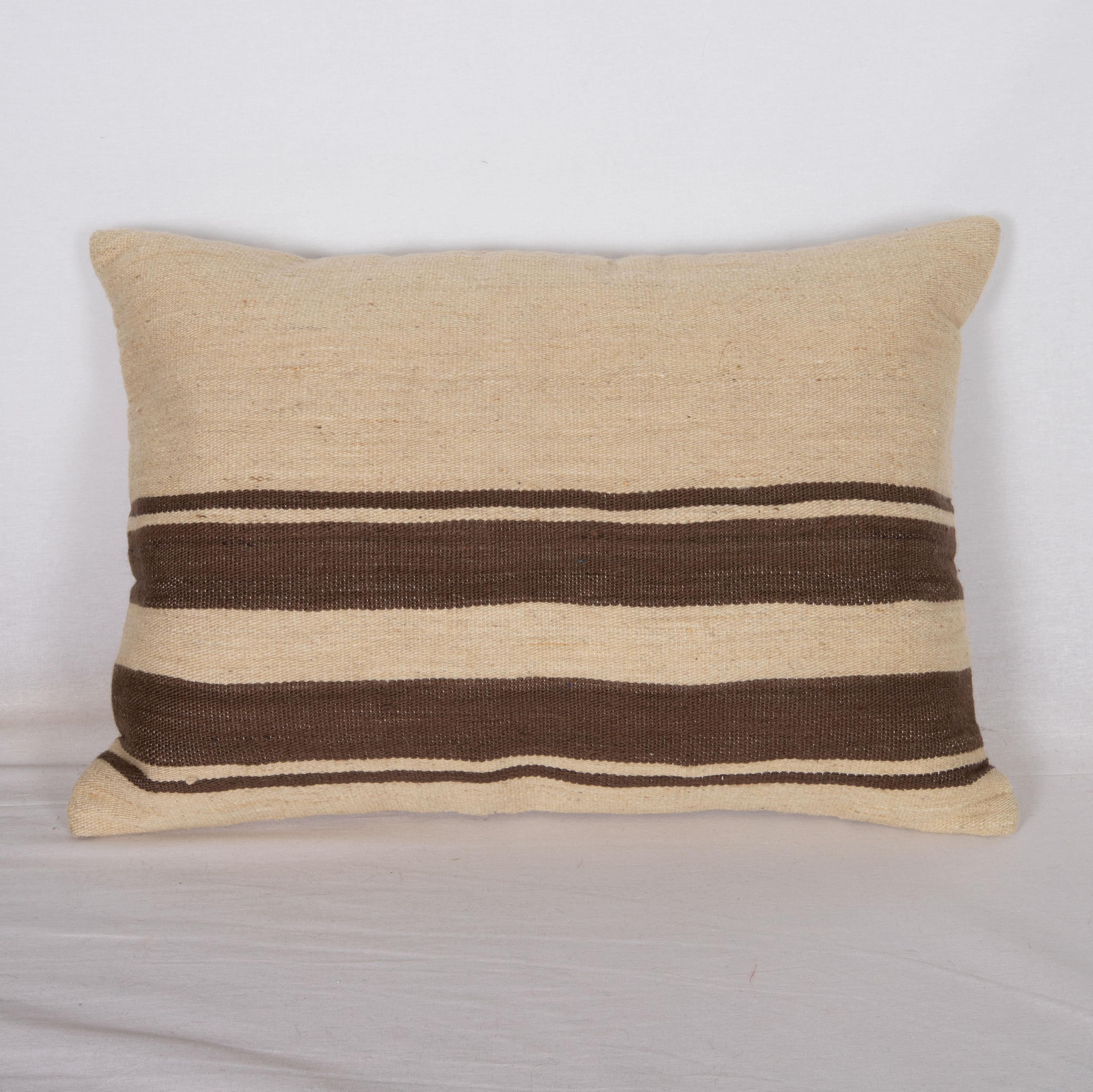 These pillows are made from vintage Angora Siirt (a city in the South East of Turkey) .
Siirt is famous for these blankets made from the hair of angora goat. Angora is believed to name after the capital city of Turkey, Ankara or the opposite.
We