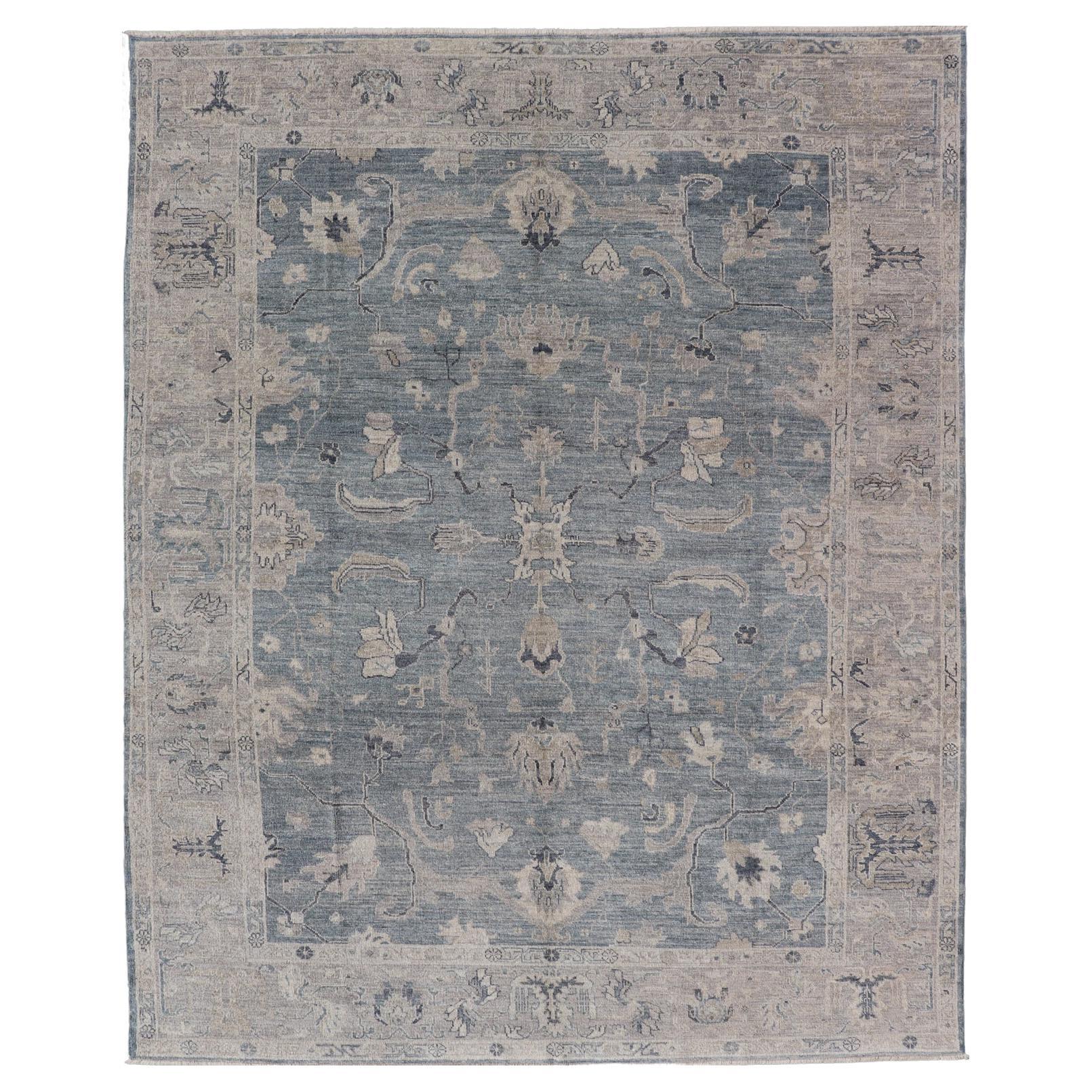 Alfombra turca Oushak de angora en azules serenos y grises suaves Keivan Woven Arts