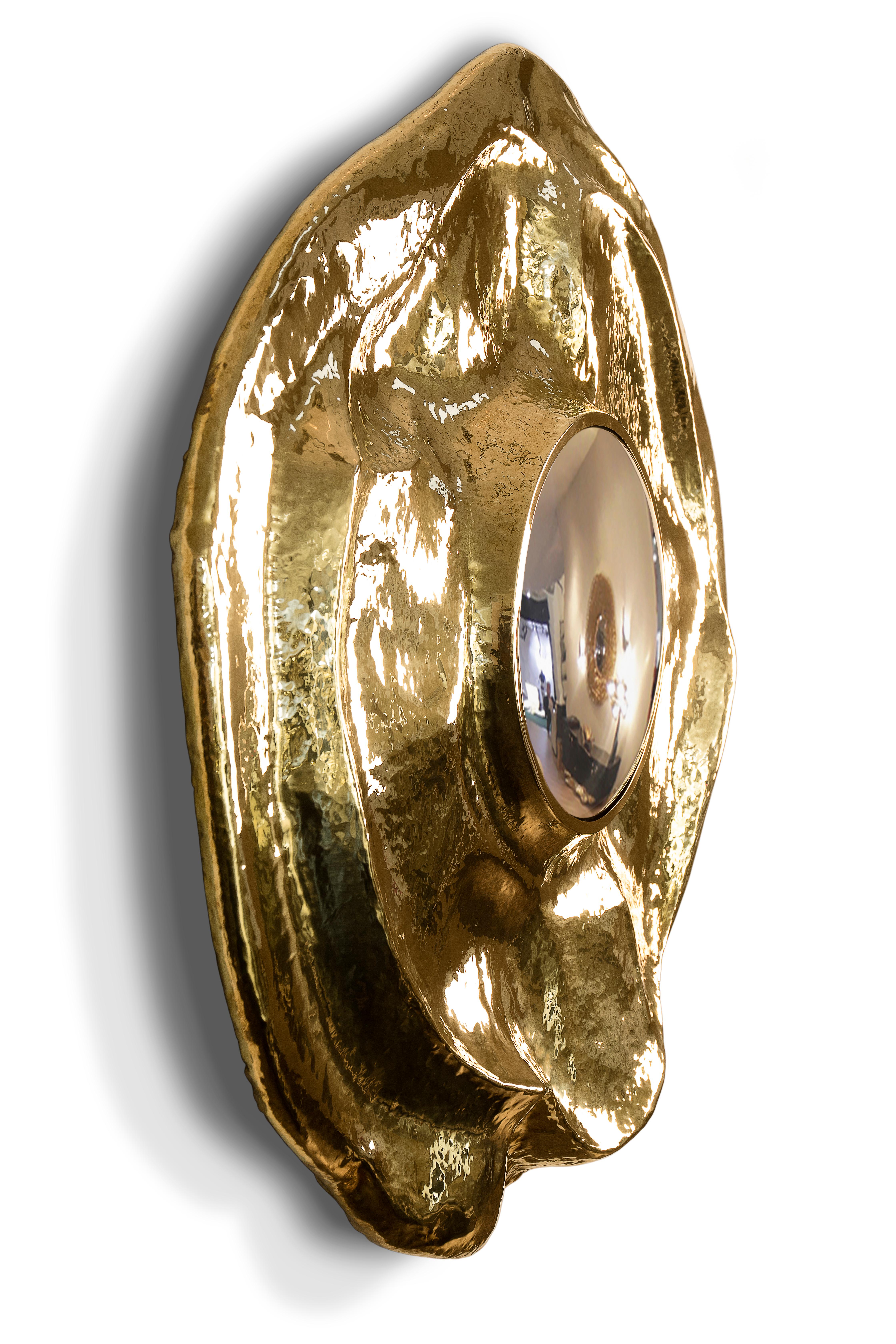 Portugais Miroir Angra en laiton et nickel martelé à la main - Boca do Lobo en vente