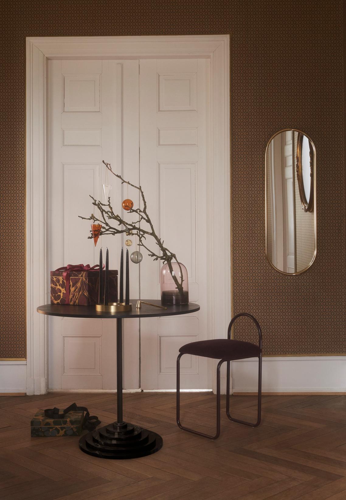 XXIe siècle et contemporain Grand miroir ovale doré Angui en vente
