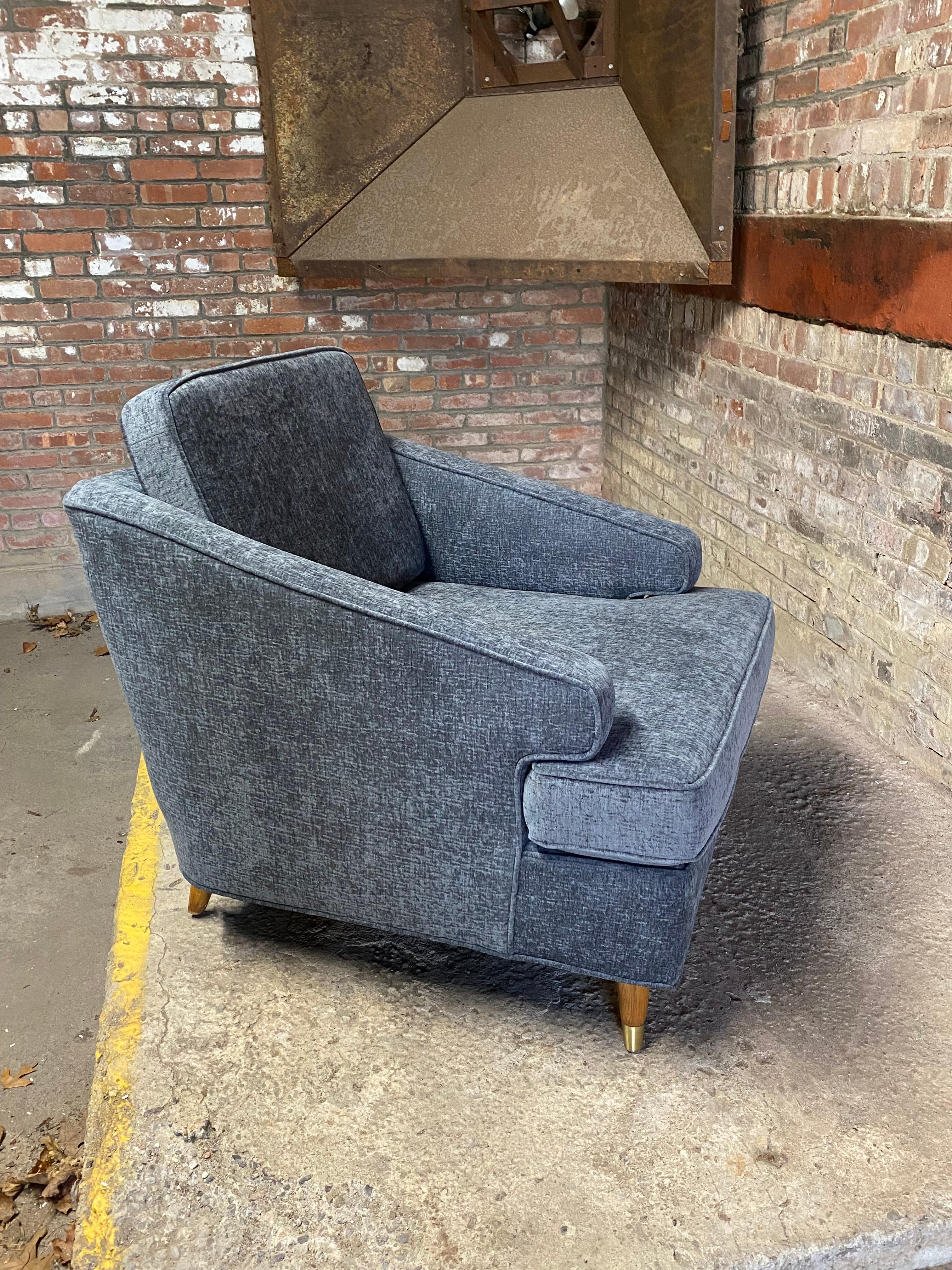 Winkelförmiger Mid Century Modern Slant Arm Lounge Chair im Angebot 1