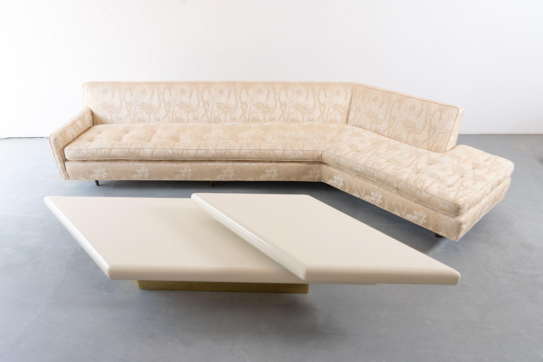Angular Sofa by Harvey Probber One Piece Configuration Nuclear Sert Series 1960s In Good Condition In Dallas, TX