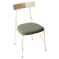 Silla Ângulos de Estúdio Few con Asientos de Tela de Algodón