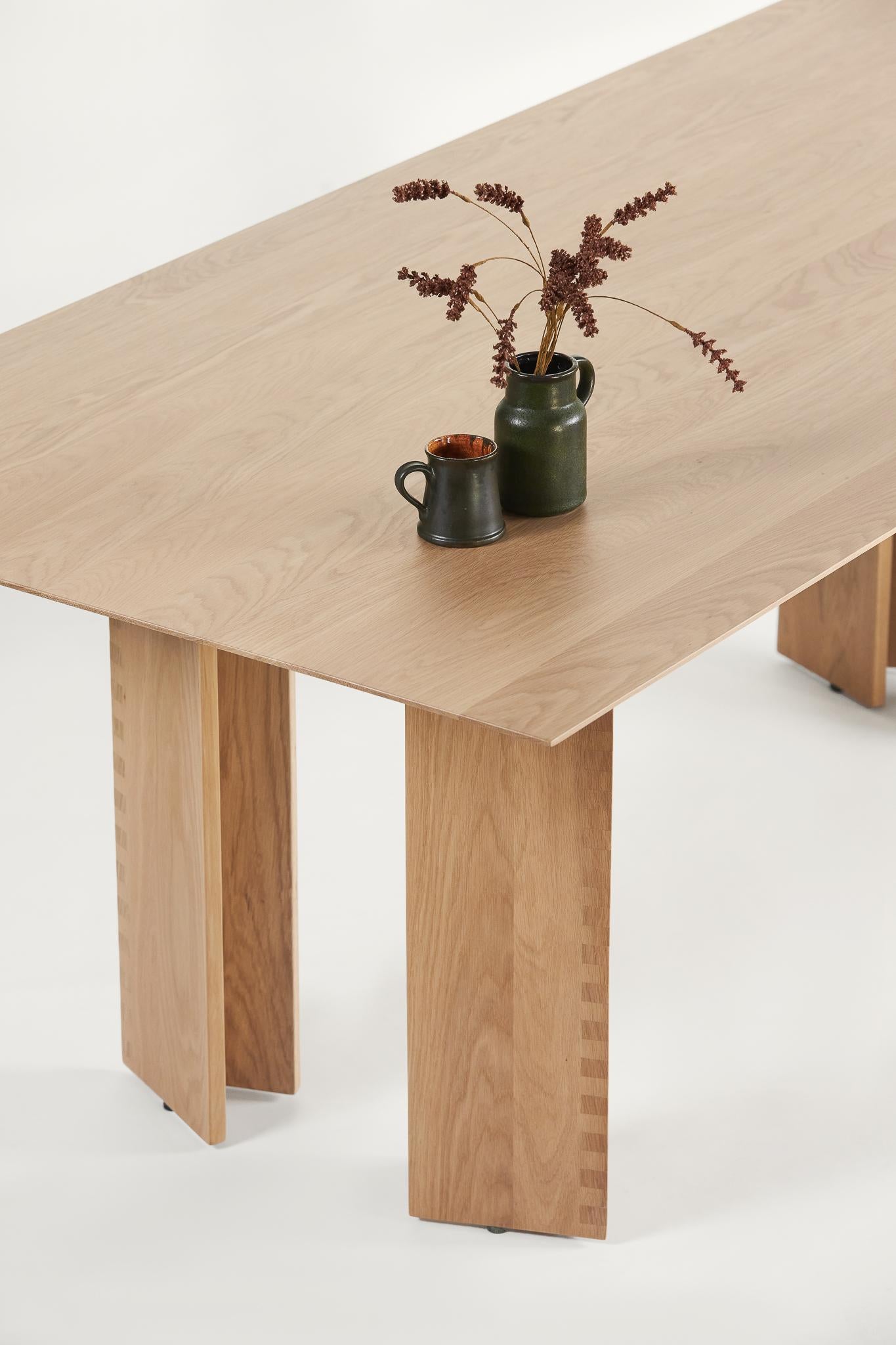 Angus Table by Arbore x Studio PHAT In New Condition For Sale In Vetiş, RO