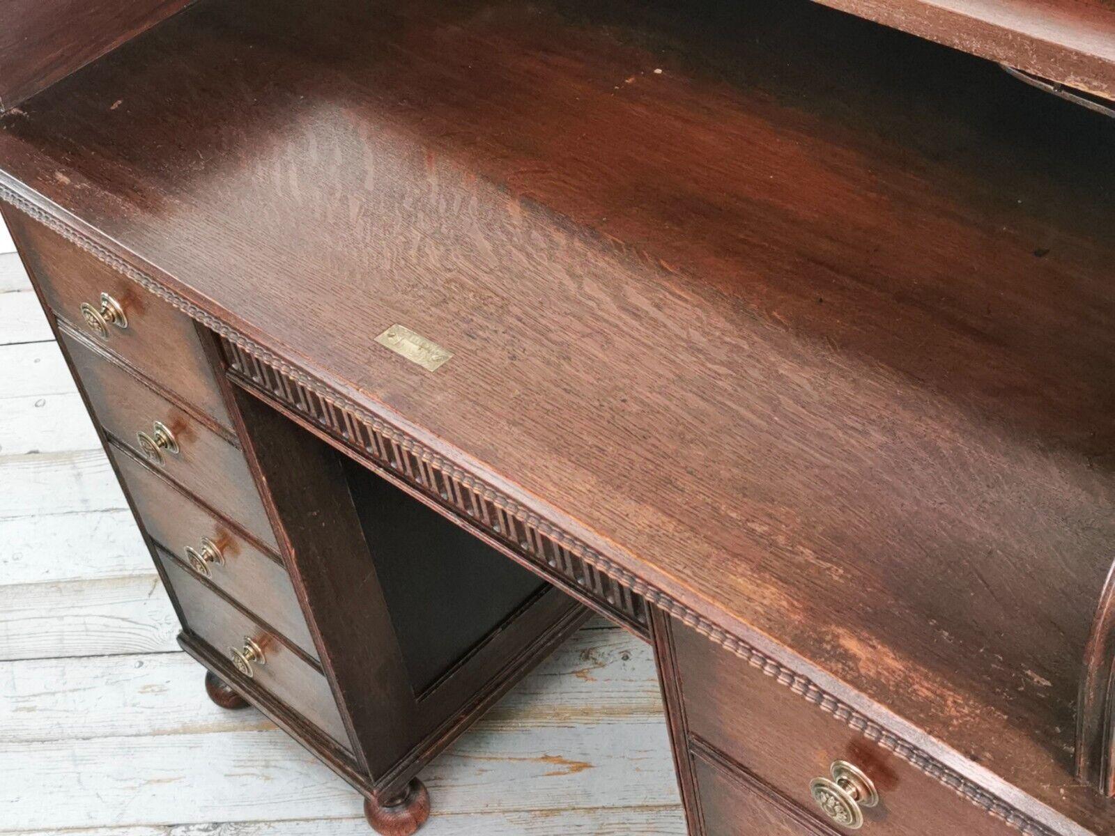 Angus, William & Co of London Antique Tambour Roll Top Oak Desk In Good Condition In STOKE ON TRENT, GB