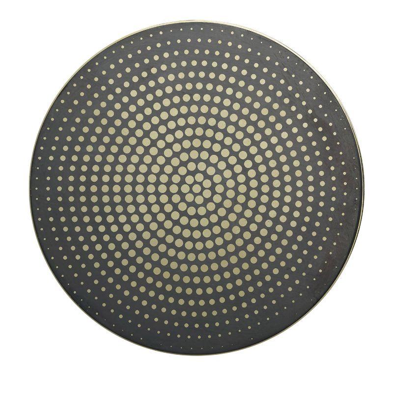 A hypnotizing pattern of dots whose diameter decreases progressively towards the rim defines this decorative disk from the Aniconismo Collection of designs inspired by the doctrine against the visual representation of living creatures. Handcrafted