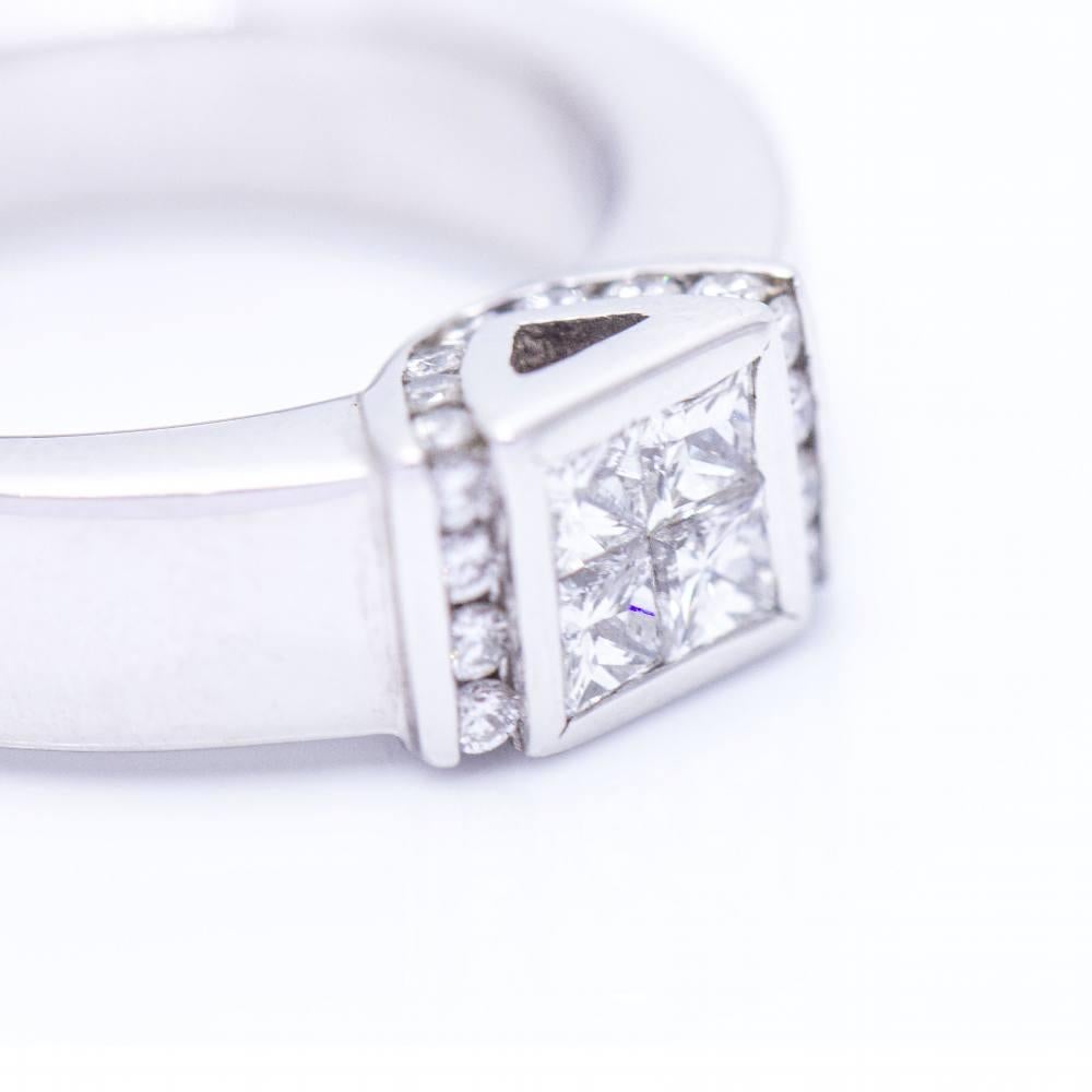 Women's PRINCESS Ring in Gold with Diamonds For Sale