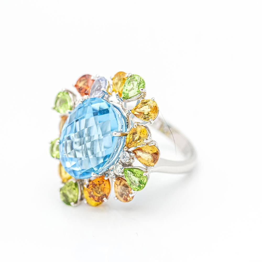 Women's Anillo Tuttifrutti de Zafios y Oro Blanco For Sale