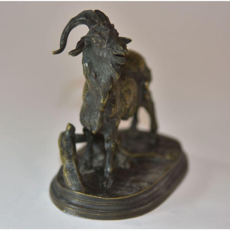 XIXe siècle Bronze animalier avec chèvre par P. J Leads, fin du 19e siècle en vente